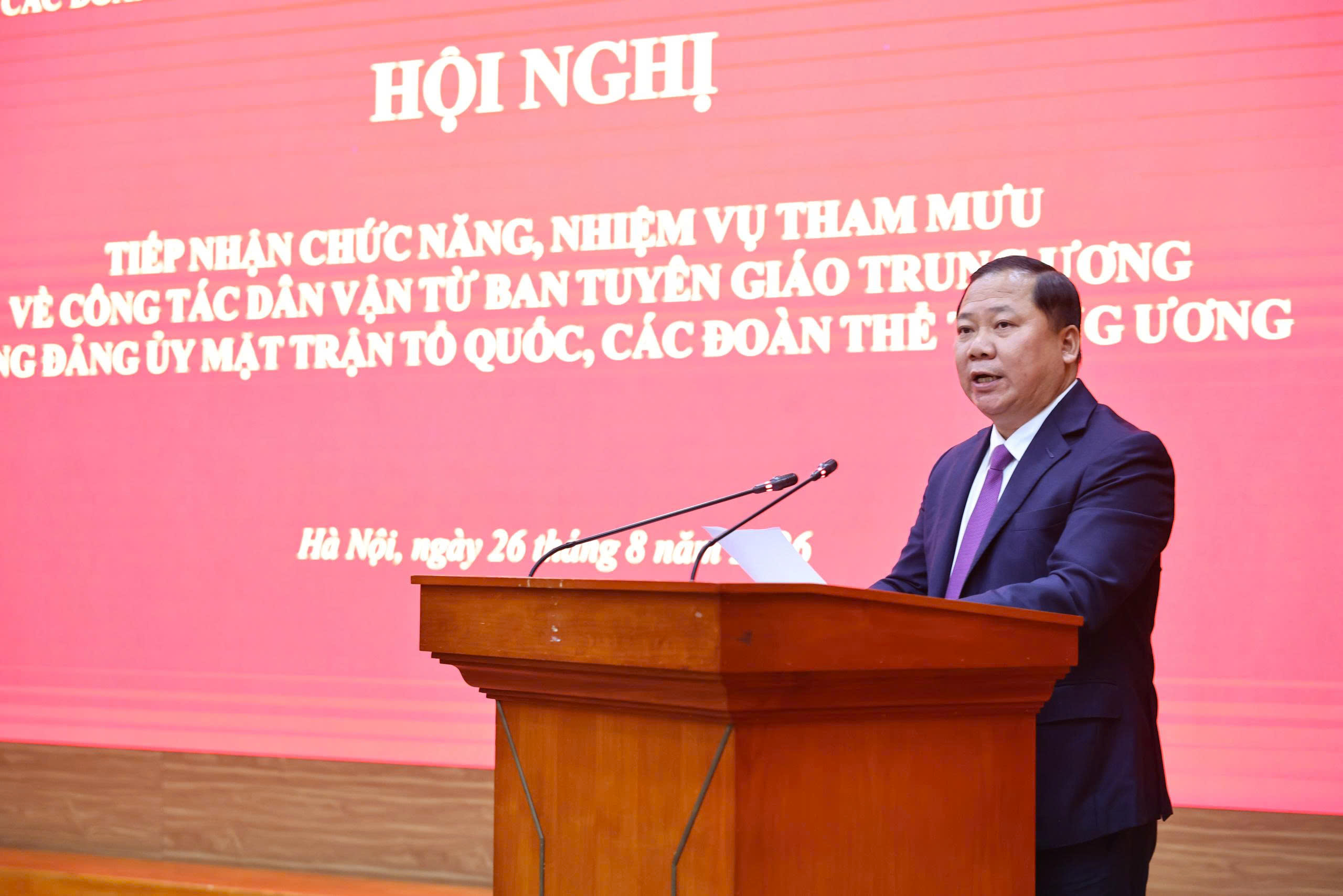 Tiếp nhận chức năng, nhiệm vụ tham mưu công tác dân vận về Đảng ủy MTTQ, các đoàn thể Trung ương - Ảnh 2.
