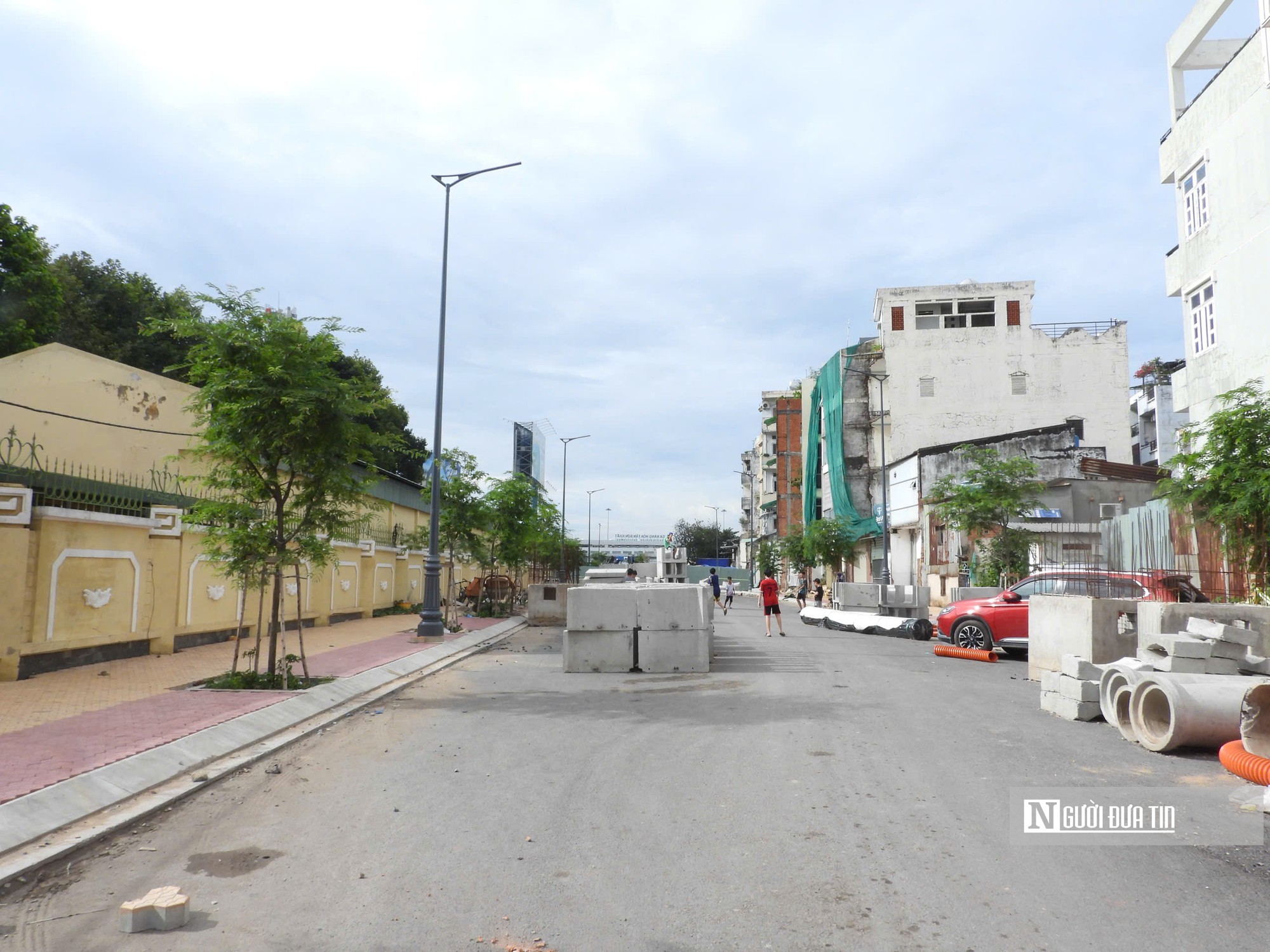Cận cảnh con kênh “hoá” đường 4 làn nằm cạnh sân bay Tân Sơn Nhất- Ảnh 6.