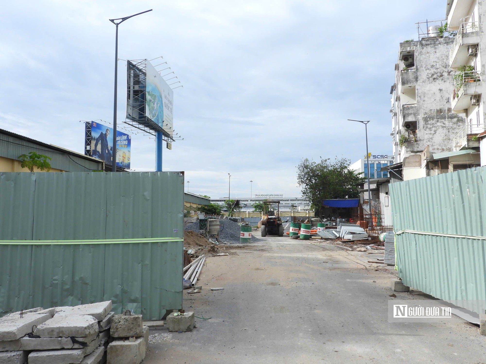 Cận cảnh con kênh “hoá” đường 4 làn nằm cạnh sân bay Tân Sơn Nhất- Ảnh 8.
