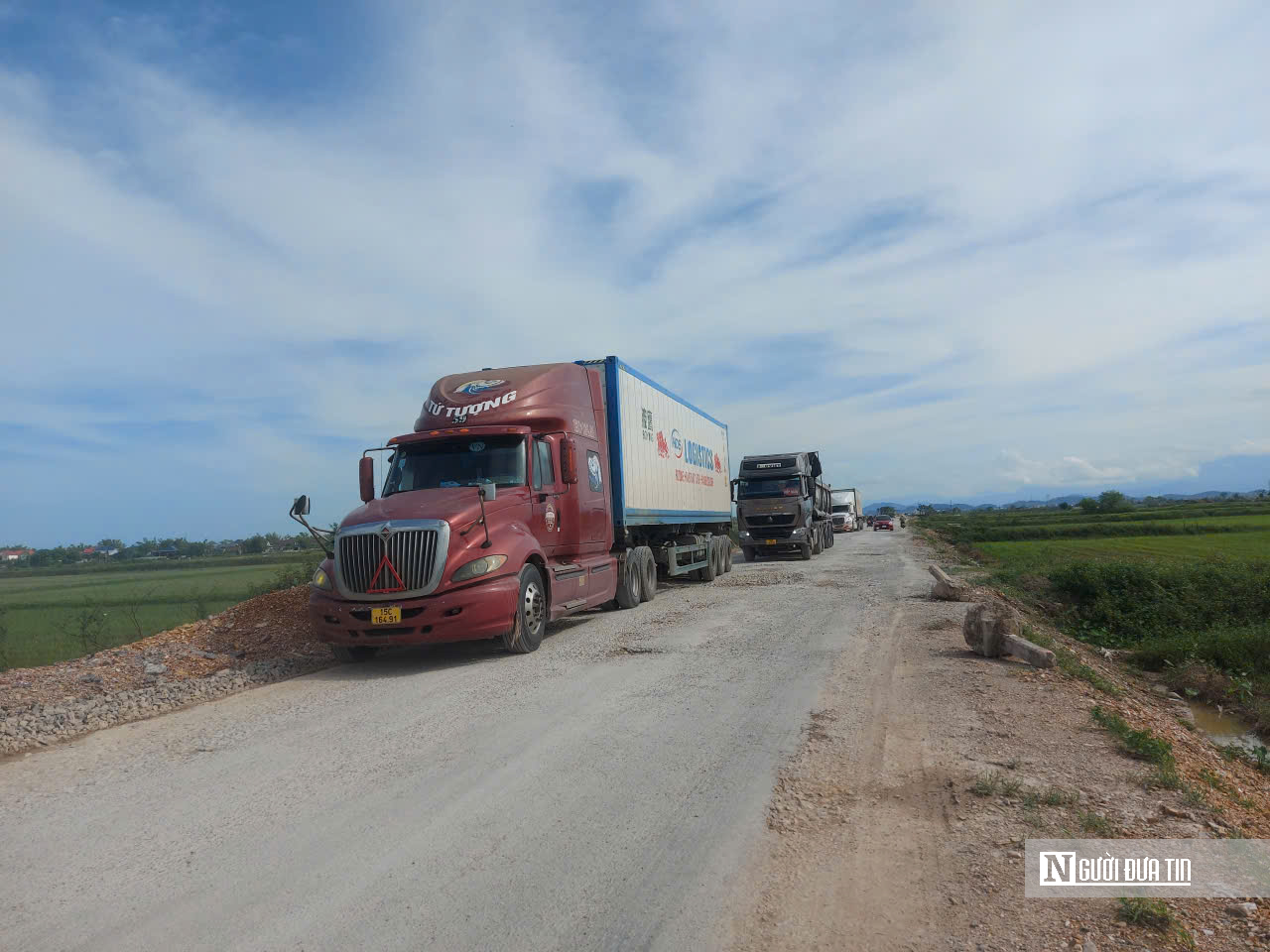 “Thay áo mới” cho đoạn tuyến nối Nghệ An – Hà Tĩnh bị sình lún, bong bật kết cấu mặt đường- Ảnh 7.