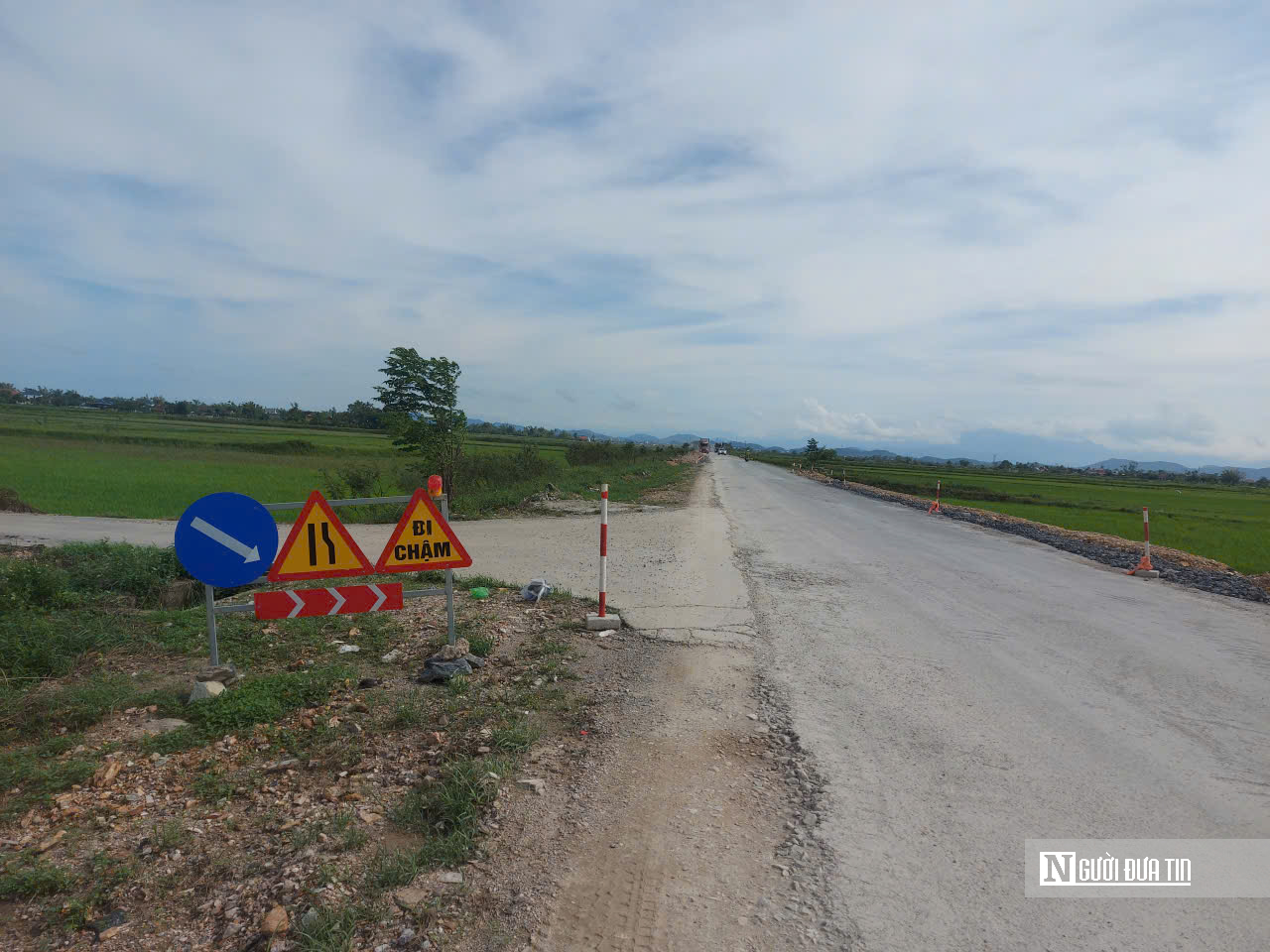 “Thay áo mới” cho đoạn tuyến nối Nghệ An – Hà Tĩnh bị sình lún, bong bật kết cấu mặt đường- Ảnh 9.