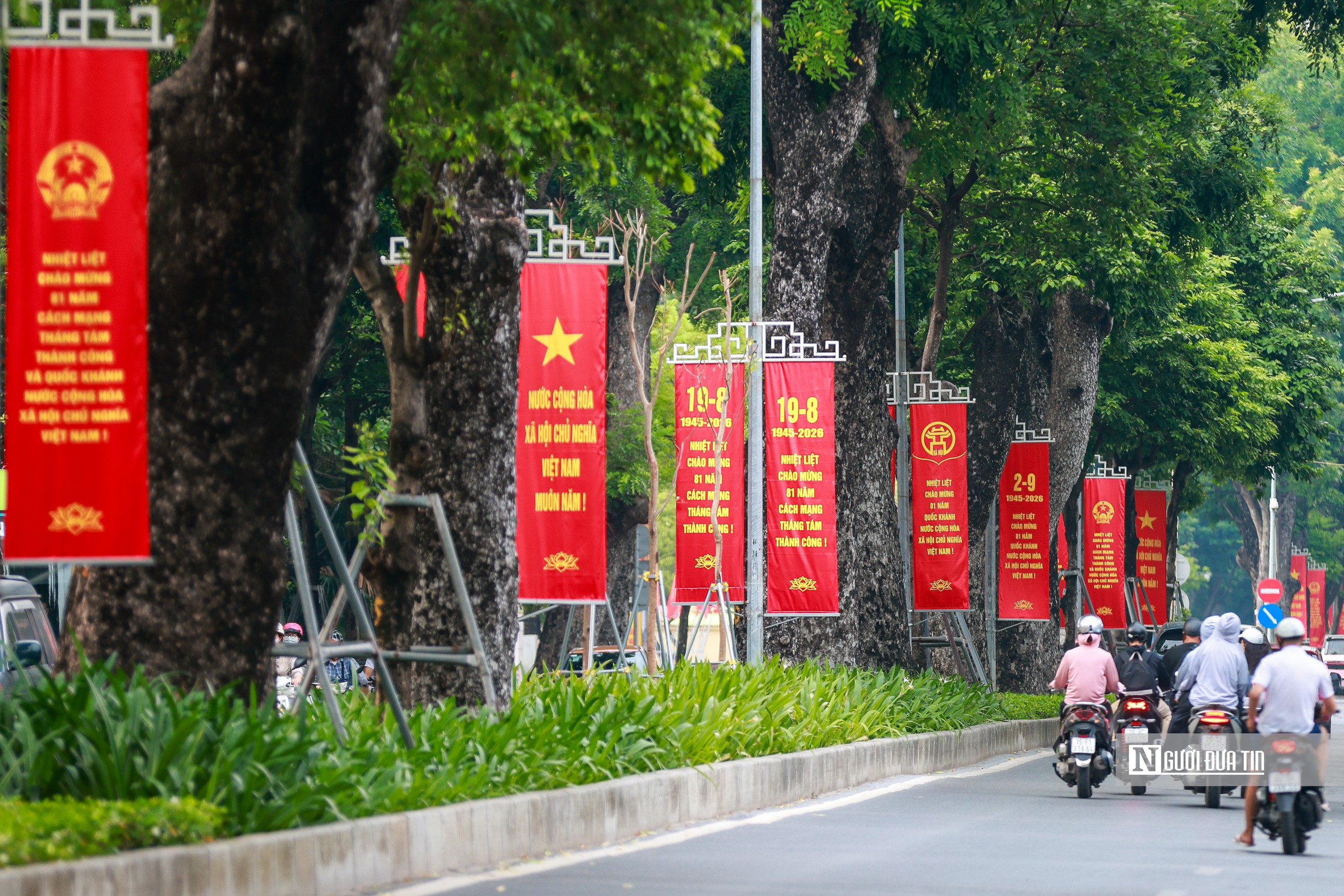 H&agrave; Nội trang ho&agrave;ng ch&agrave;o mừng 81 năm Quốc kh&aacute;nh 2/9- Ảnh 2.