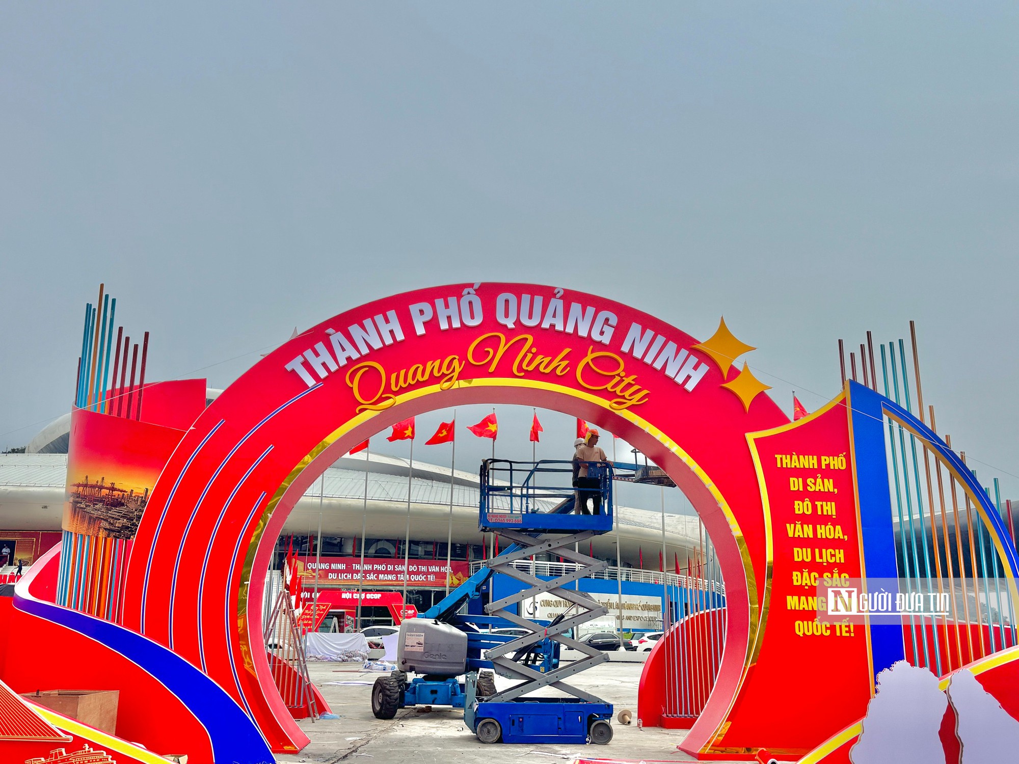 Quảng Ninh rộn ràng chào đón dấu mốc lịch sử mới- Ảnh 2.