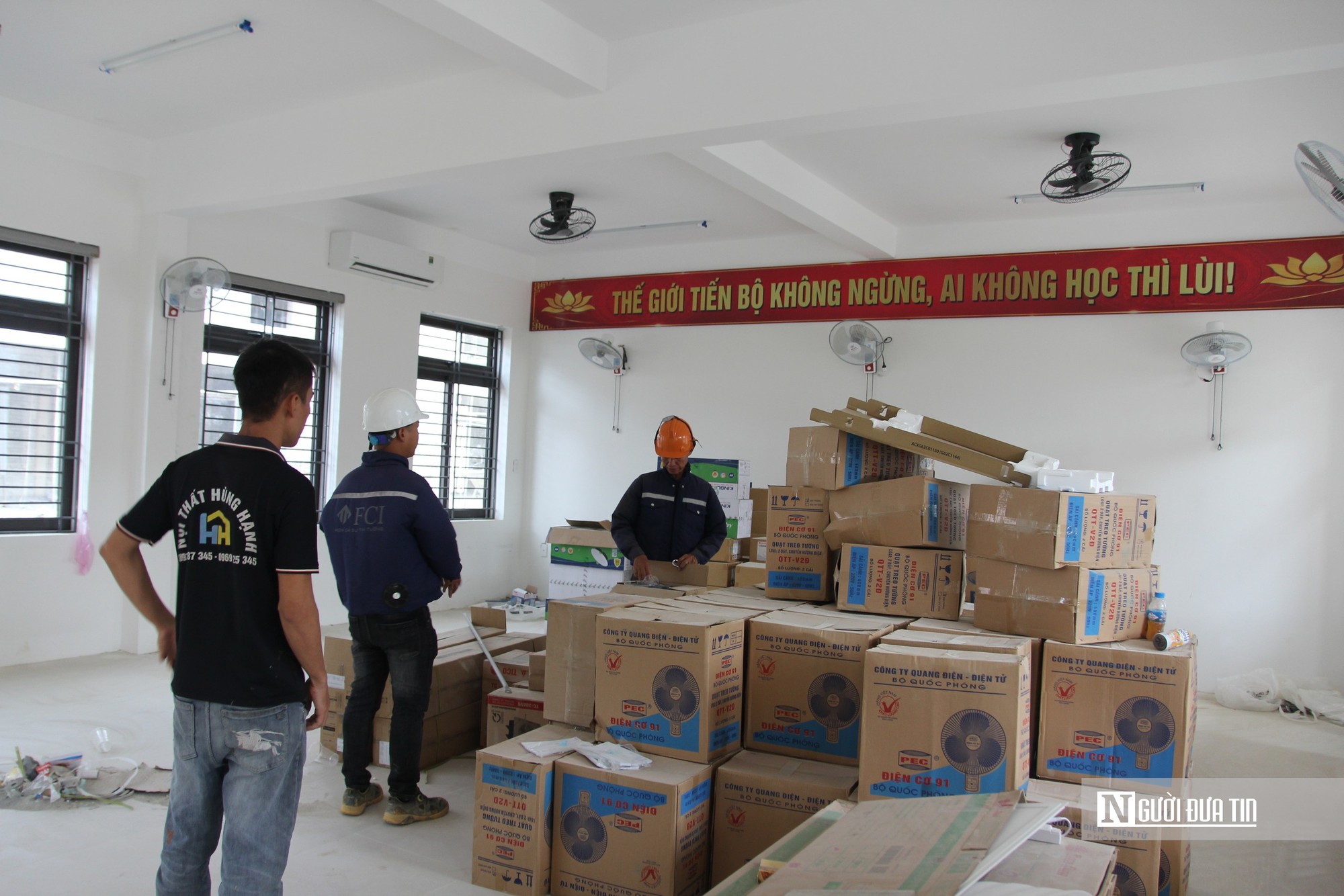 Tốc lực hoàn thành dự án trường nội trú liên cấp để sẵn sàng khai giảng - Ảnh 6.
