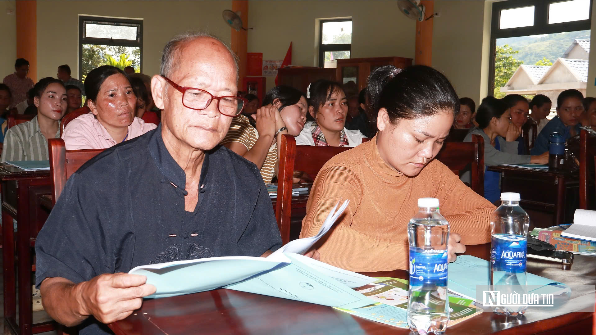 Tuyên truyền pháp luật cho người dân gắn với tình huống đất đai cụ thể, cán bộ cơ sở được hướng dẫn ứng dụng AI- Ảnh 5.