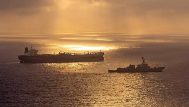 Iran và Qatar đàm phán về eo biển Hormuz - Ảnh 1.