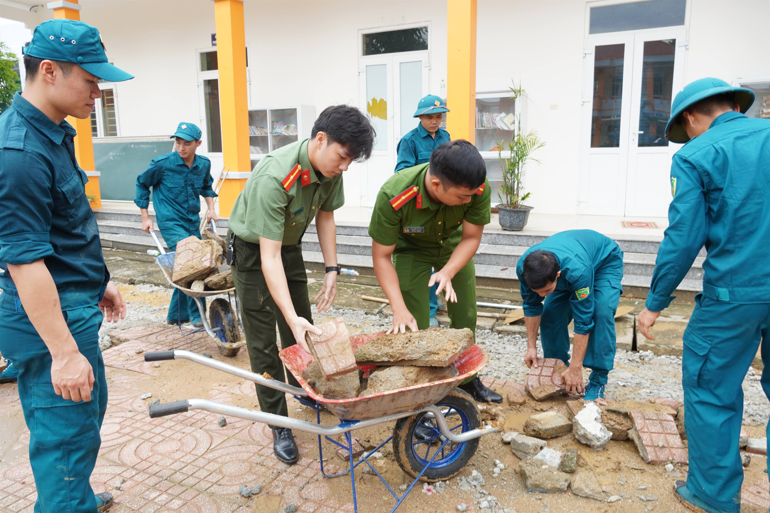 Thanh Hóa giảm hơn 60% đầu mối trường học sau sắp xếp- Ảnh 3.