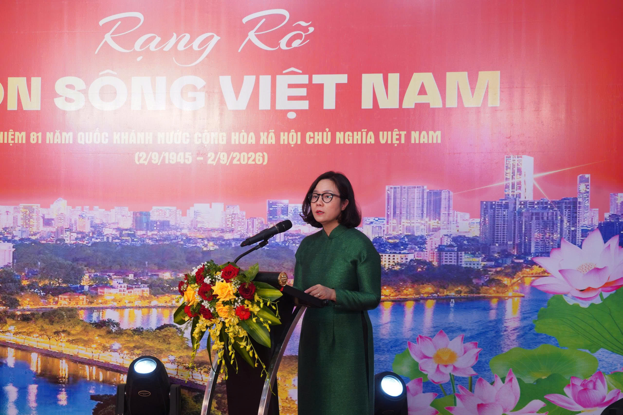 Từ mùa Thu lịch sử đến một Việt Nam đổi mới qua 130 bức ảnh- Ảnh 1.