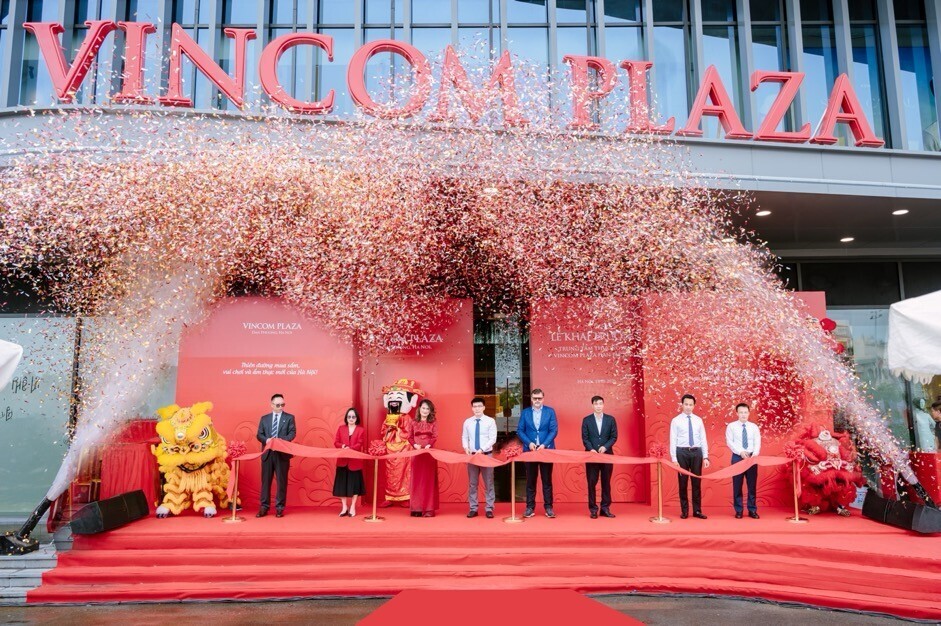 Chính thức khai trương Trung tâm thương mại Vincom Plaza Đan Phượng- Ảnh 1.