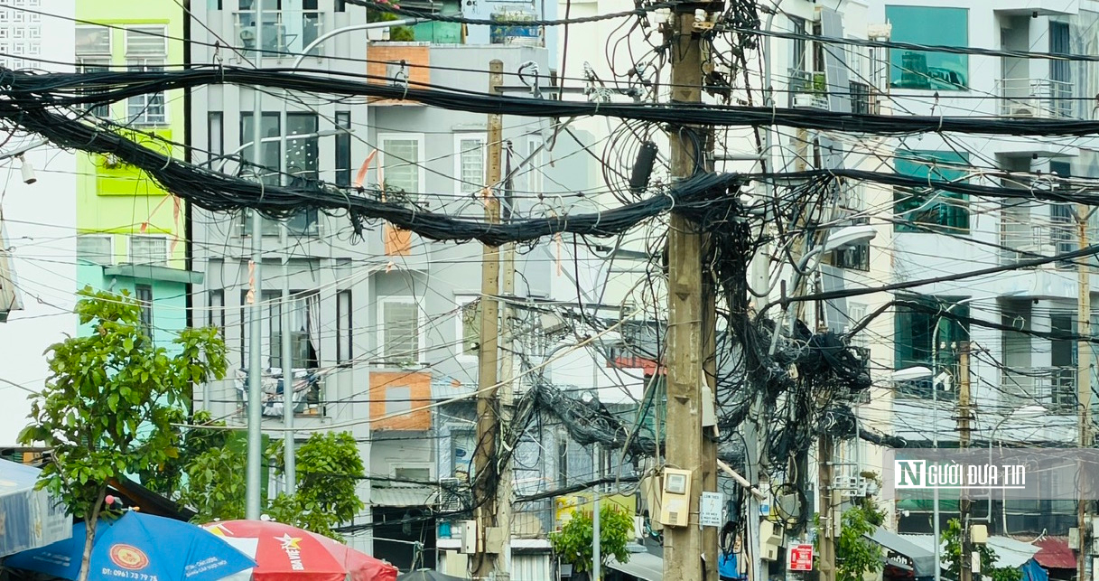 Trụ điện giữa đường Chu Văn An: Bao giờ được di dời?- Ảnh 6.