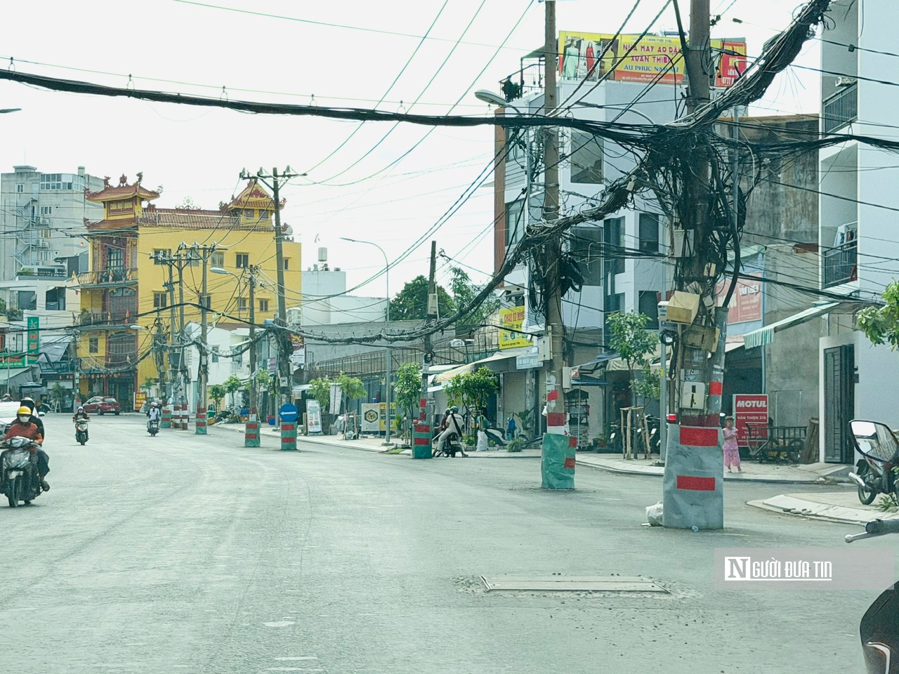 Trụ điện giữa đường Chu Văn An: Bao giờ được di dời?- Ảnh 7.