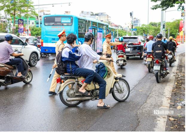 Từ 15/8, tất cả người d&acirc;n ch&uacute; &yacute; quy định mới về xử phạt vi phạm giao th&ocirc;ng - Ảnh 1.