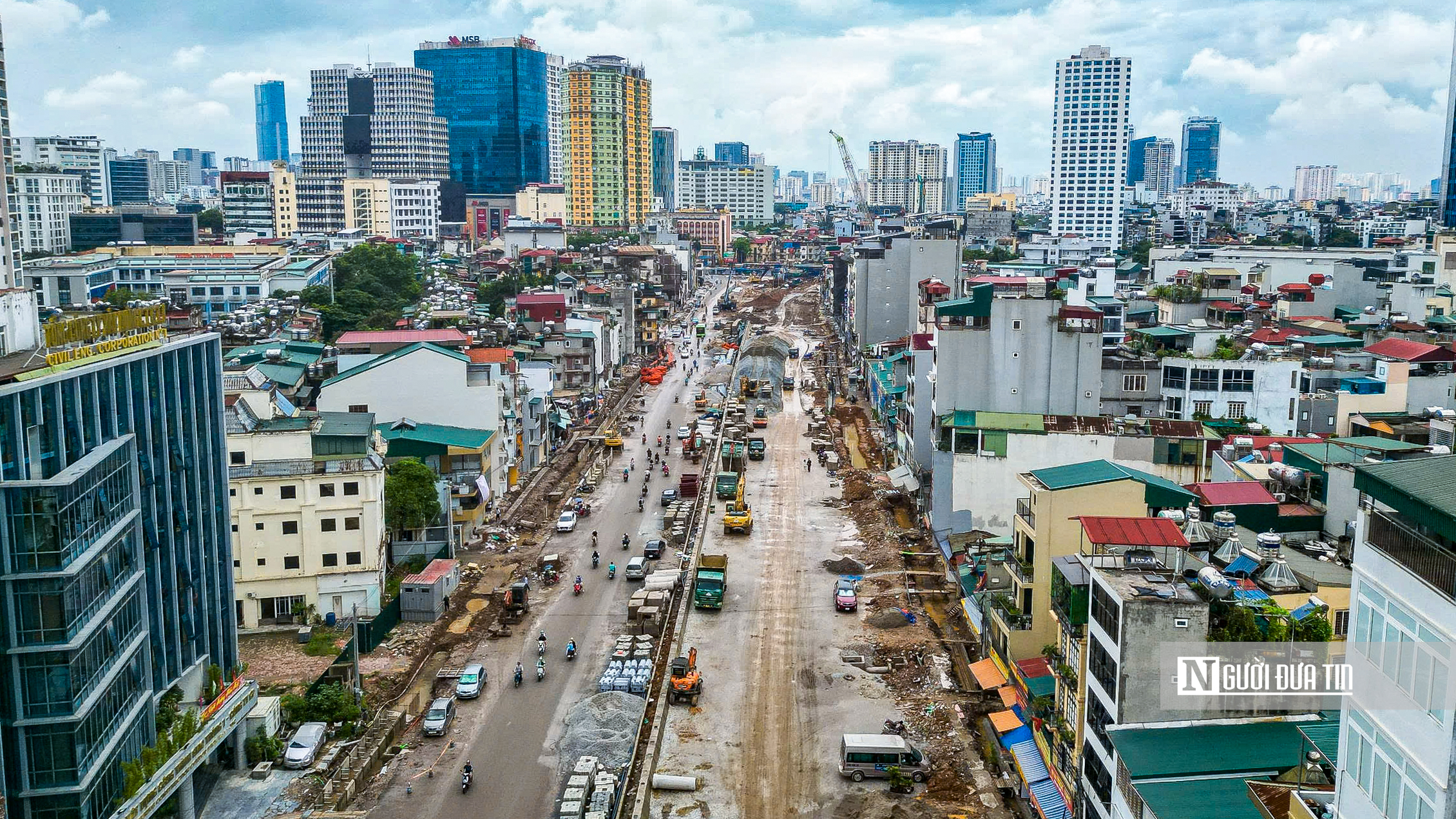 Hình ảnh tăng tốc thi công tuyến đường Hoàng Cầu - Voi Phục- Ảnh 1.