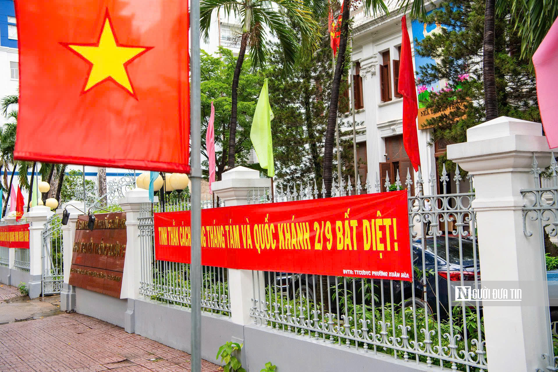Người trẻ ở thành phố mang tên Bác xuống phố sớm check-in 2/9- Ảnh 15.