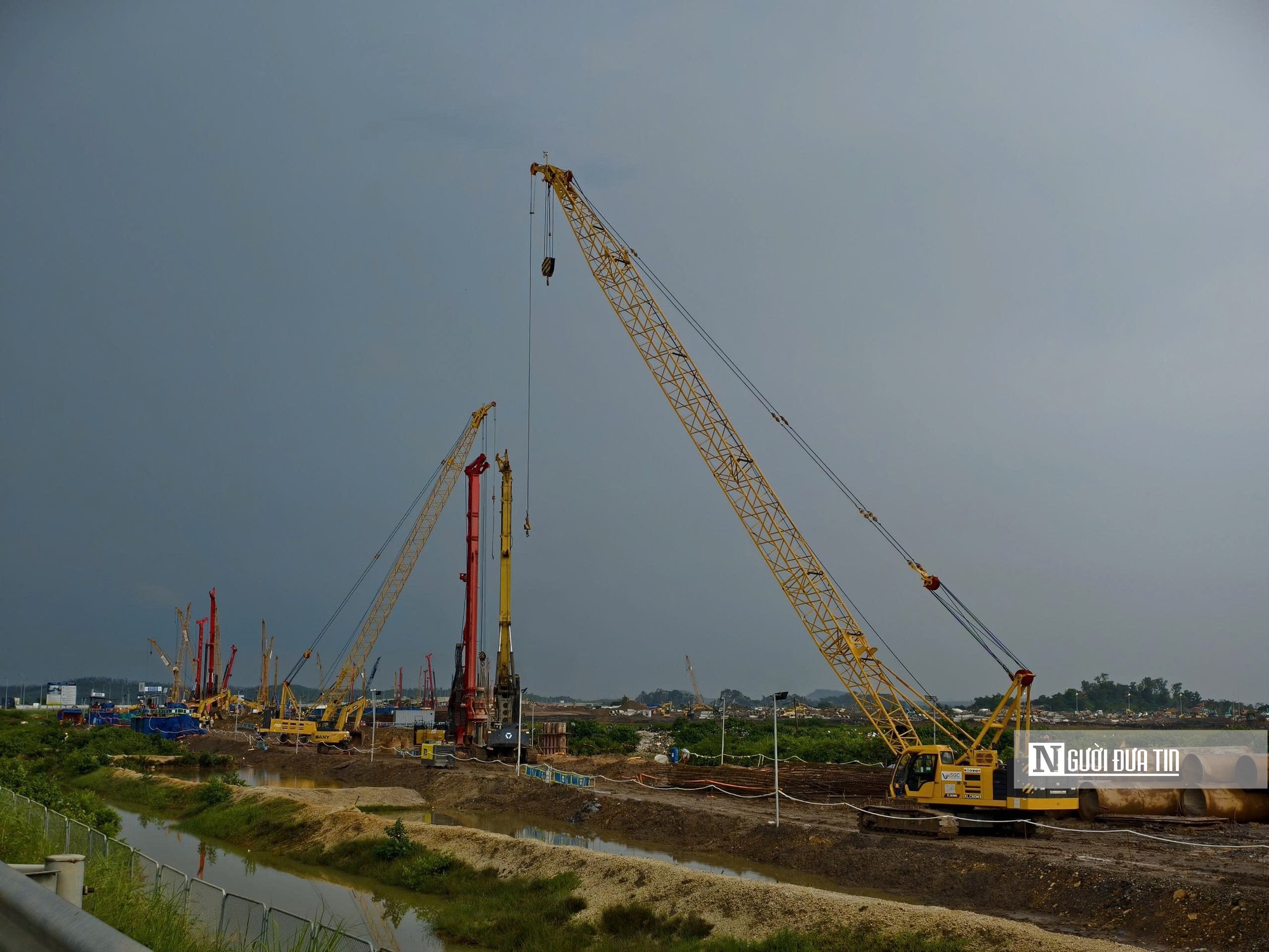 Nhộn nhịp trên công trường đường sắt cao tốc Hà Nội - Quảng Ninh dịp Quốc khánh- Ảnh 10.