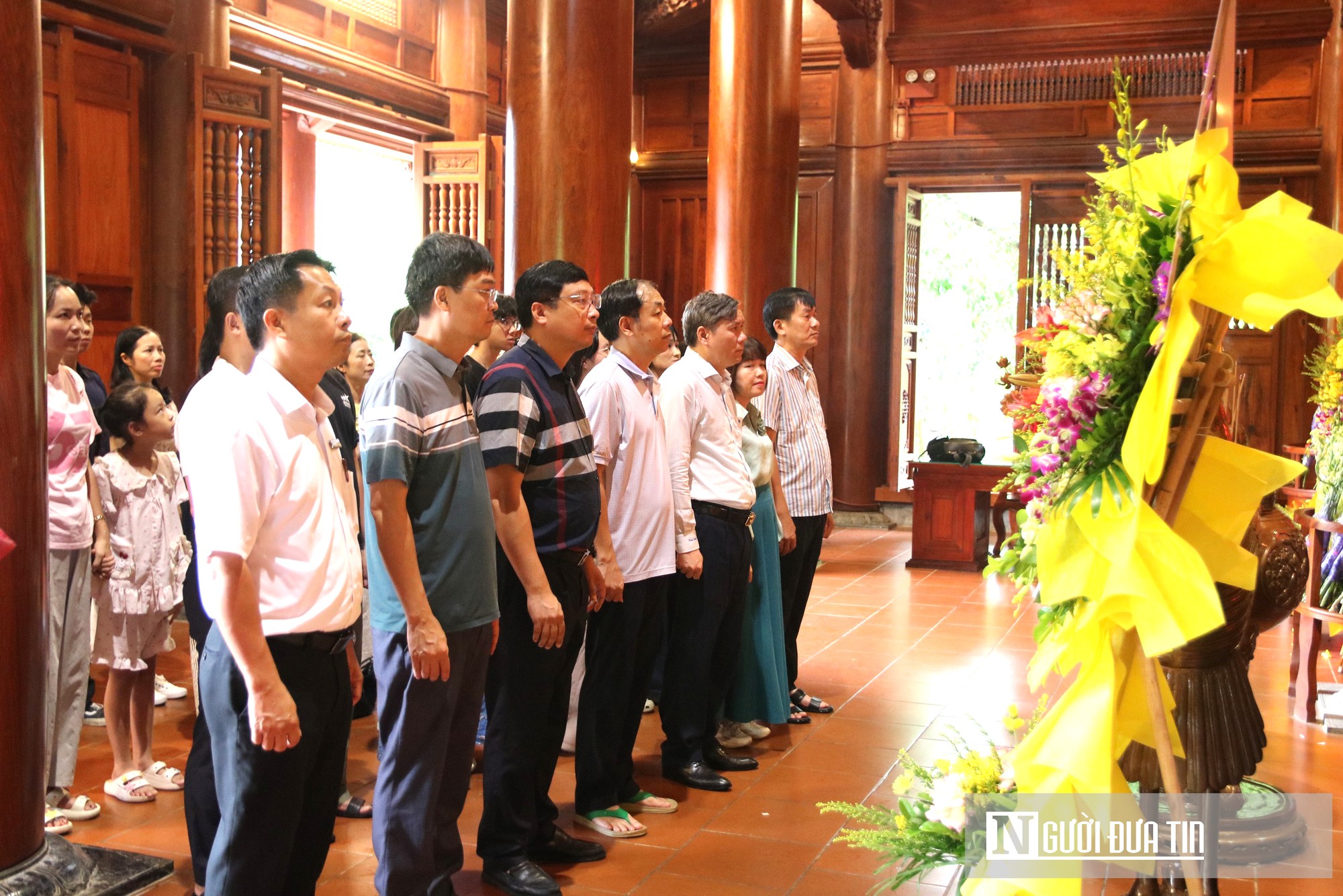 Xúc động dòng người đội mưa về thăm quê Bác dịp Quốc khánh 2/9- Ảnh 4.