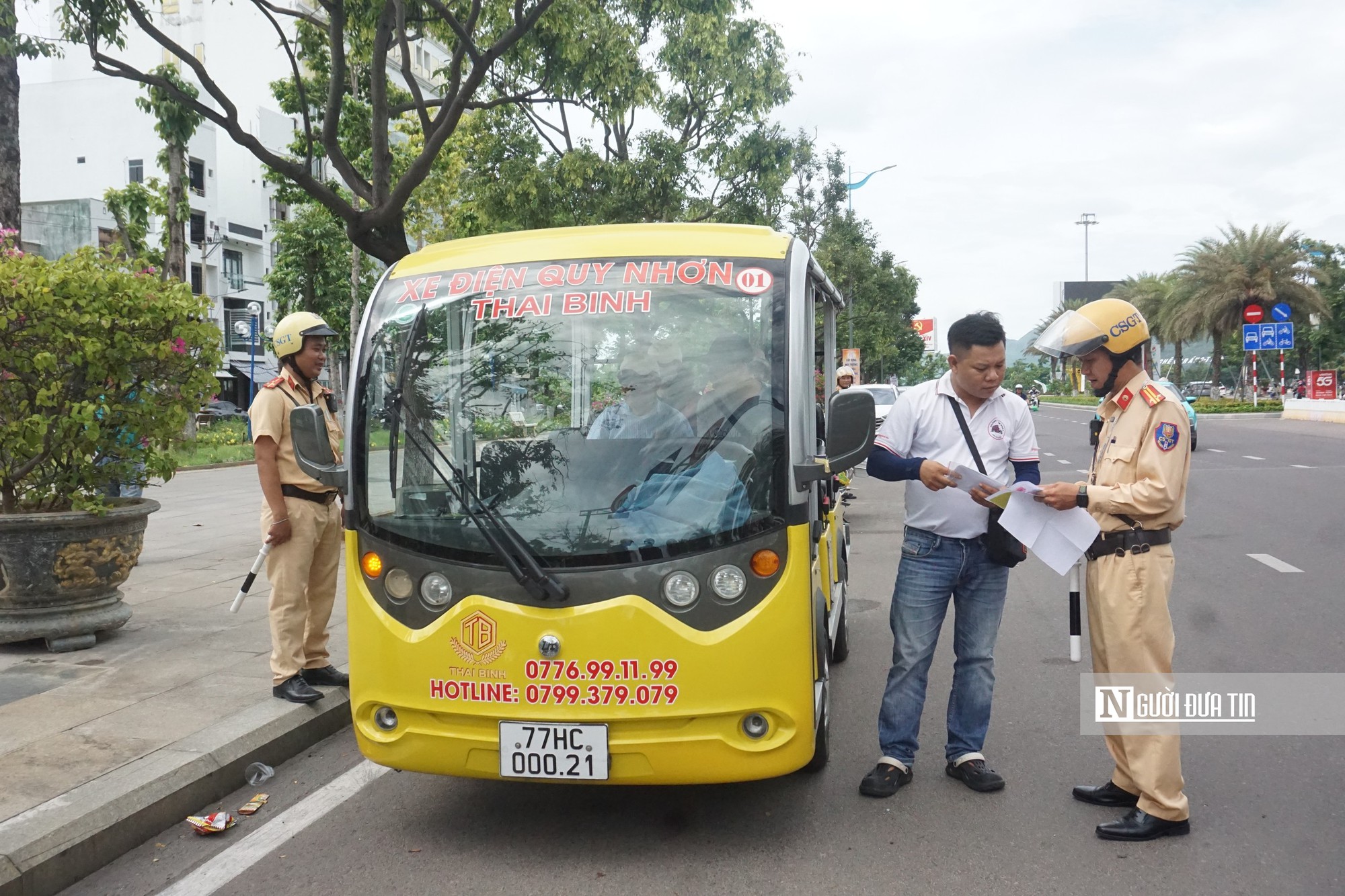 Gia Lai chấn chỉnh dịch vụ taxi, xe điện du lịch, x&acirc;y dựng bộ quy tắc ứng xử cho t&agrave;i xế- Ảnh 4.