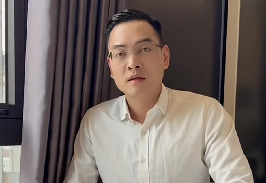 Bị công an truy tìm sau vụ livestream chửi bới Vua Quạt