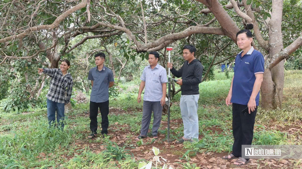 Khi chính quyền đi tìm dân để làm 