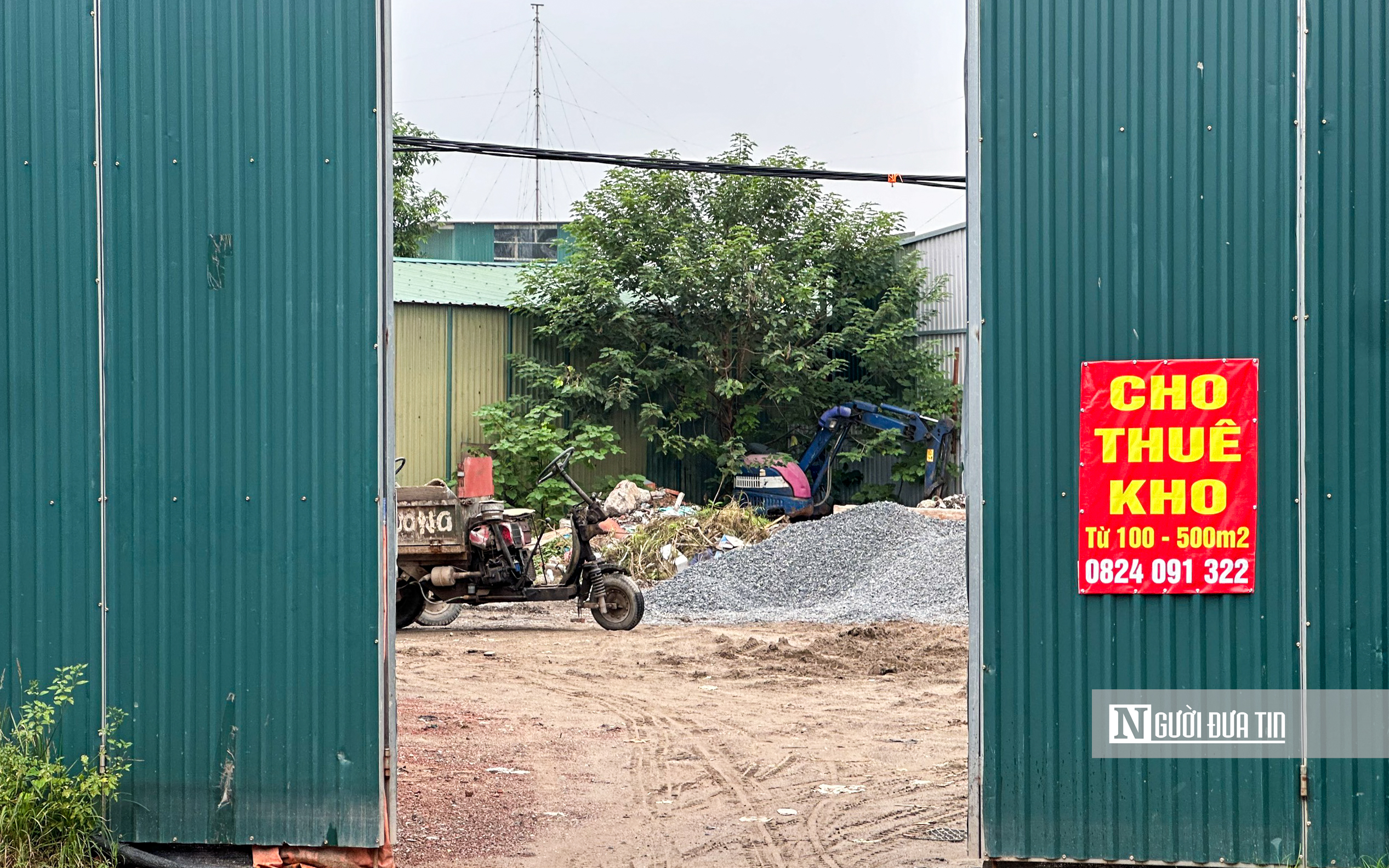 Cận cảnh hàng trăm nhà xưởng vừa bị Chủ tịch Hà Nội yêu cầu xử lý - Ảnh 17.