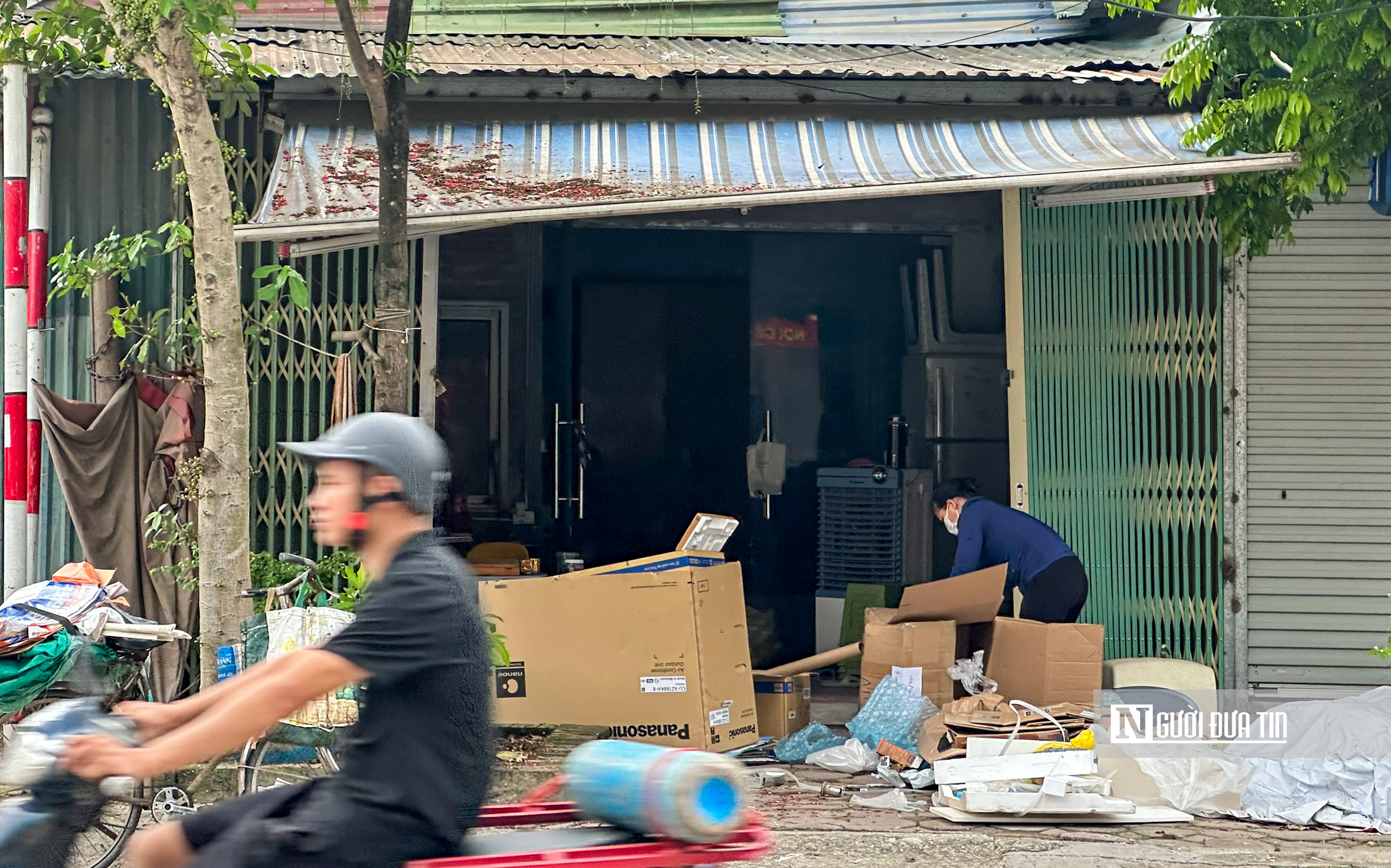 Cận cảnh hàng trăm nhà xưởng vừa bị Chủ tịch Hà Nội yêu cầu xử lý - Ảnh 15.