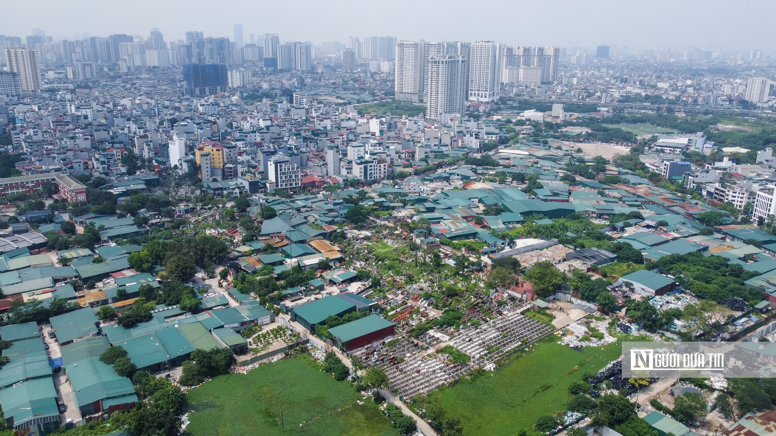 Cận cảnh hàng trăm nhà xưởng vừa bị Chủ tịch Hà Nội yêu cầu xử lý - Ảnh 4.