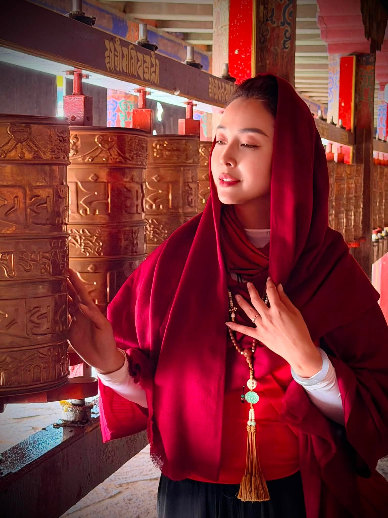 Cuộc sống viên mãn của Hoa hậu Jennifer Phạm ở tuổi 41- Ảnh 1.