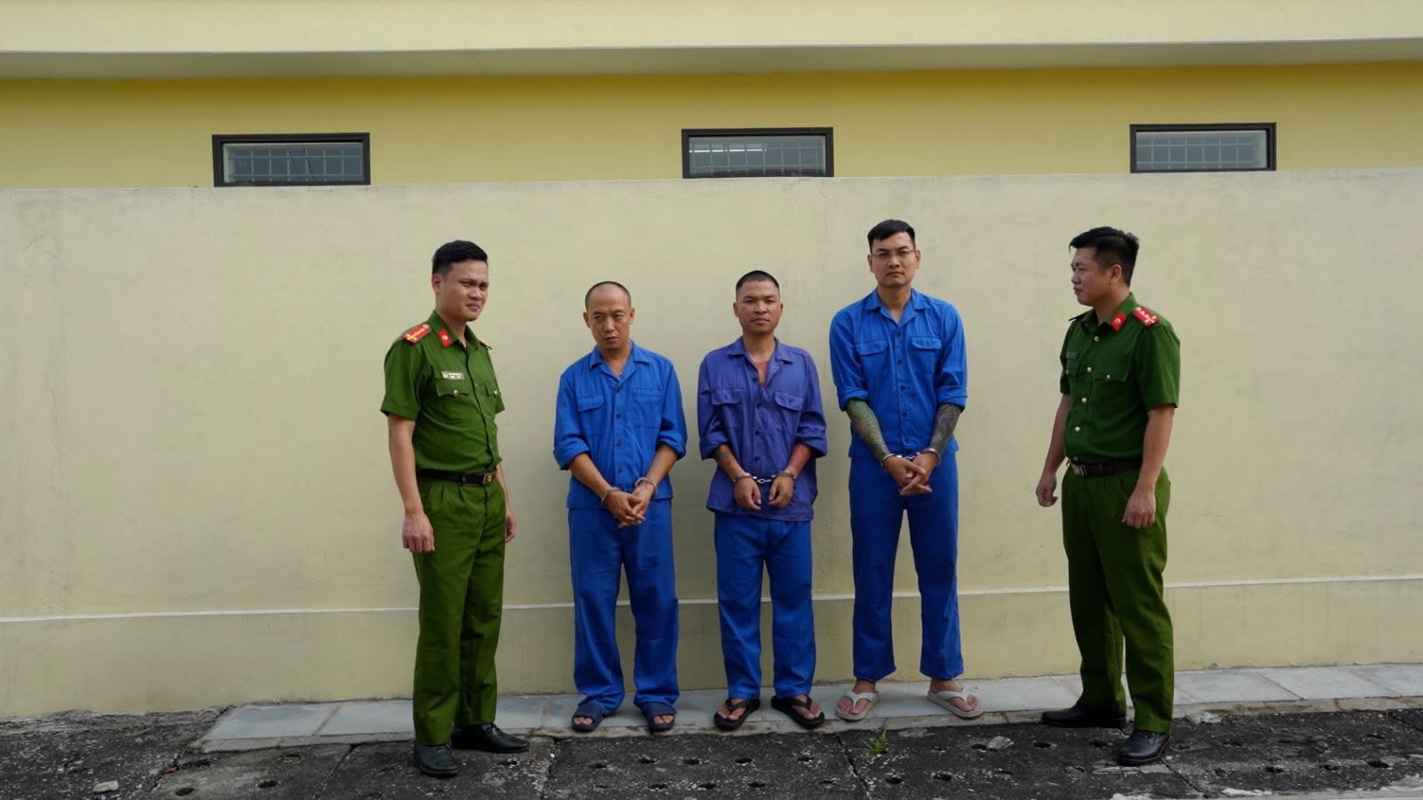 Khởi tố Khánh Sky, Hồ Văn Khoa, Vua Quạt Trần Đình Tiệp- Ảnh 1.