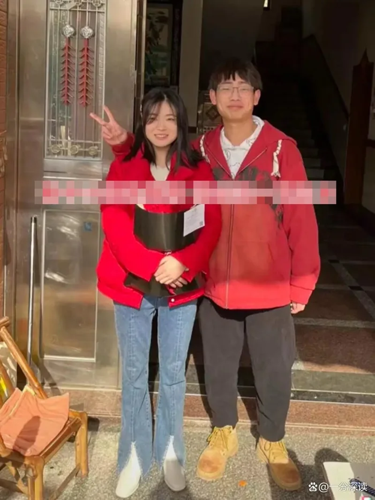 10 ngày sau lần đầu gặp mặt, cô gái 26 tuổi làm điều khiến cả gia đình và dân mạng ngỡ ngàng - Ảnh 1.
