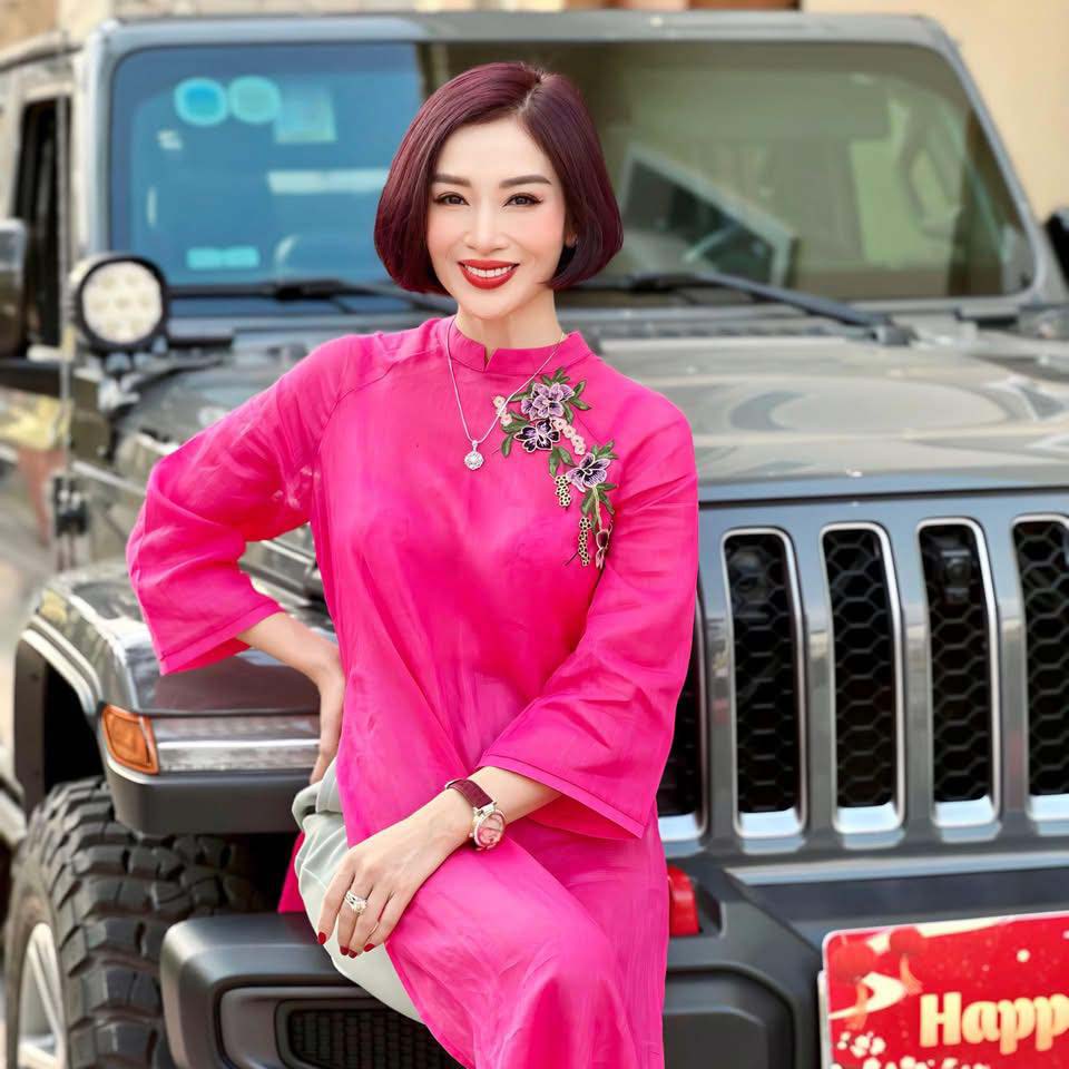 Cuộc sống như mơ trong biệt thự 600m2 đẹp mê của Hoa khôi Thể thao Thu Hương - Ảnh 1.