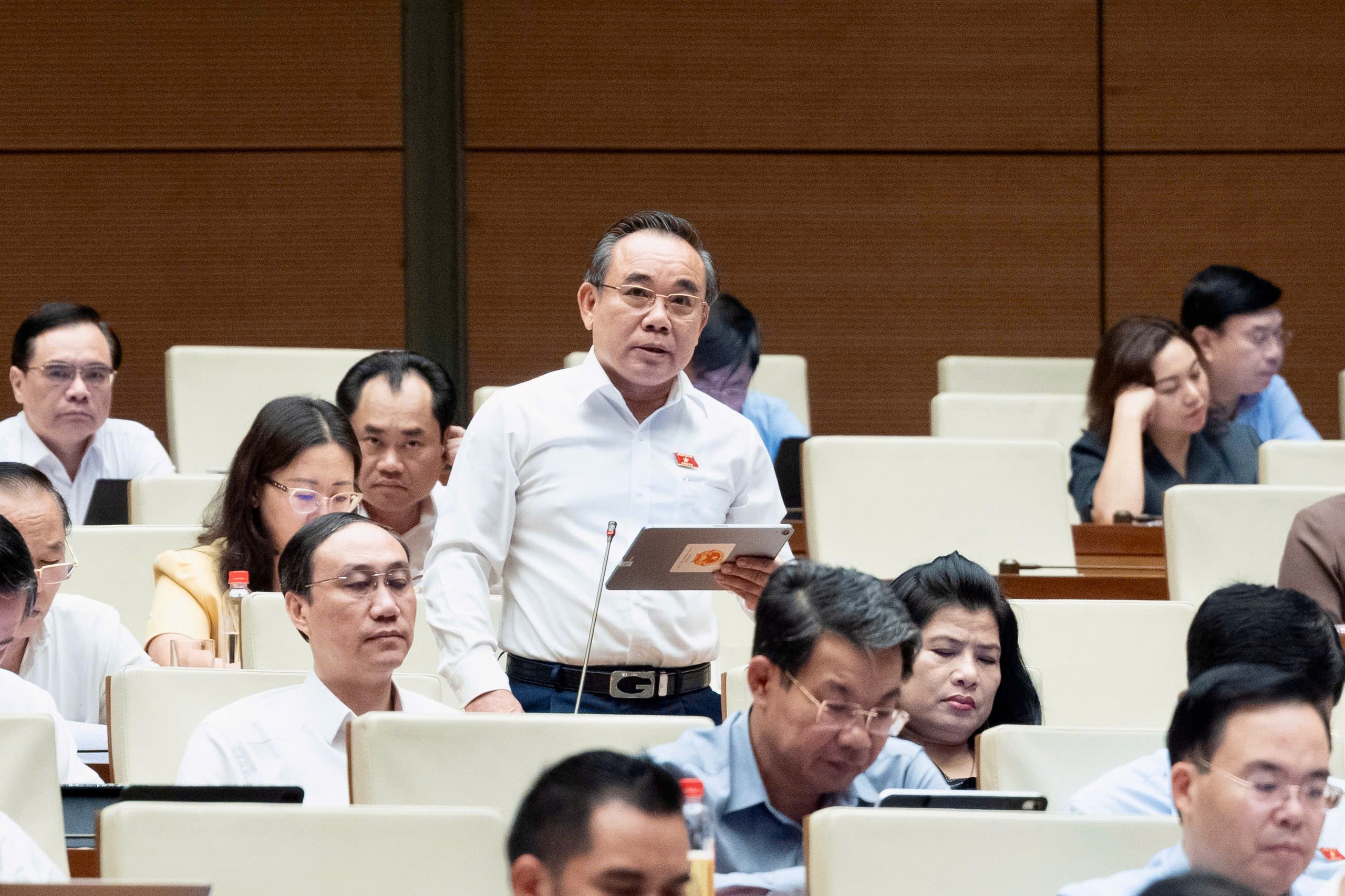 Đề nghị luật hóa rõ vai trò “đại diện nước chủ nhà” của Petrovietnam trong khai thác dầu khí - Ảnh 3.