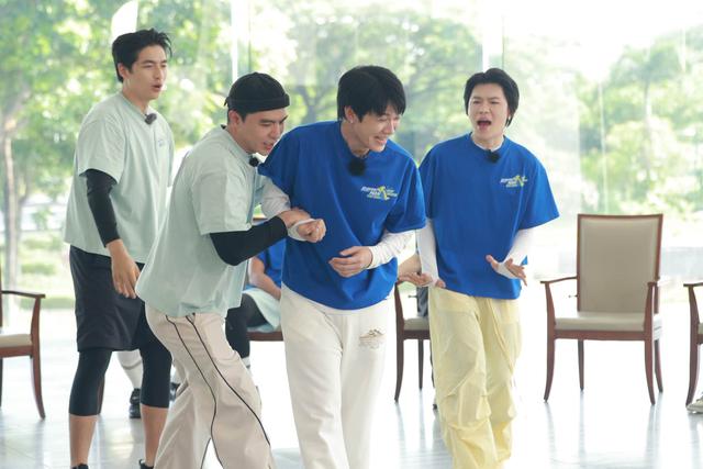 Quán cà phê vừa mở liền "vỡ trận" của nam diễn viên Steven Nguyễn- Ảnh 3.