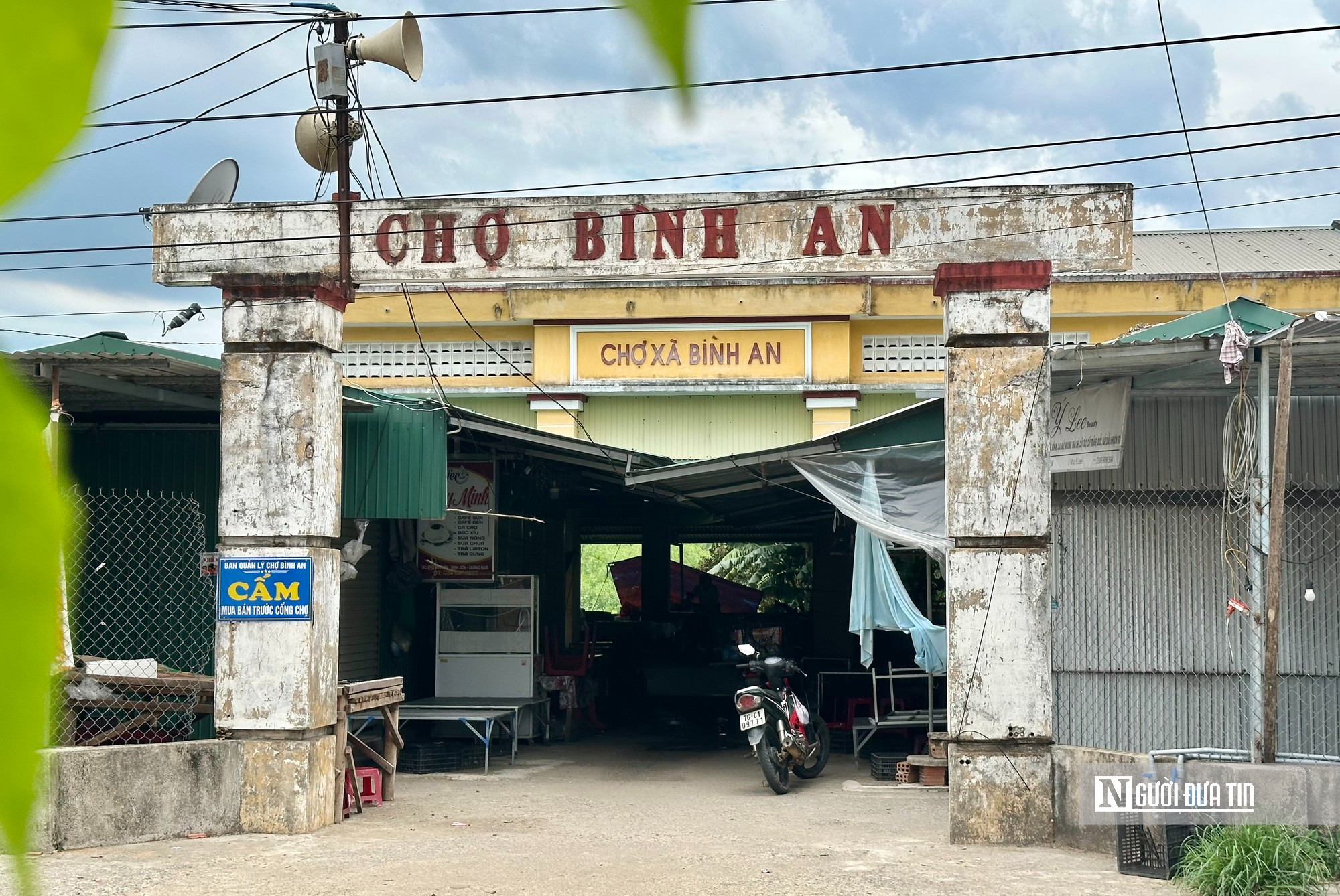 Đ&oacute;ng tiền chờ nước sạch, người d&acirc;n vẫn phải d&ugrave;ng nước giếng nhiễm ph&egrave;n- Ảnh 2.