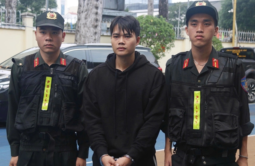 N&uacute;p b&oacute;ng doanh nghiệp, &ldquo;Được Đất Bắc&rdquo; v&agrave; &ldquo;Phong L&ecirc;&rdquo; điều h&agrave;nh đường d&acirc;y đ&ograve;i nợ ra sao?- Ảnh 2.