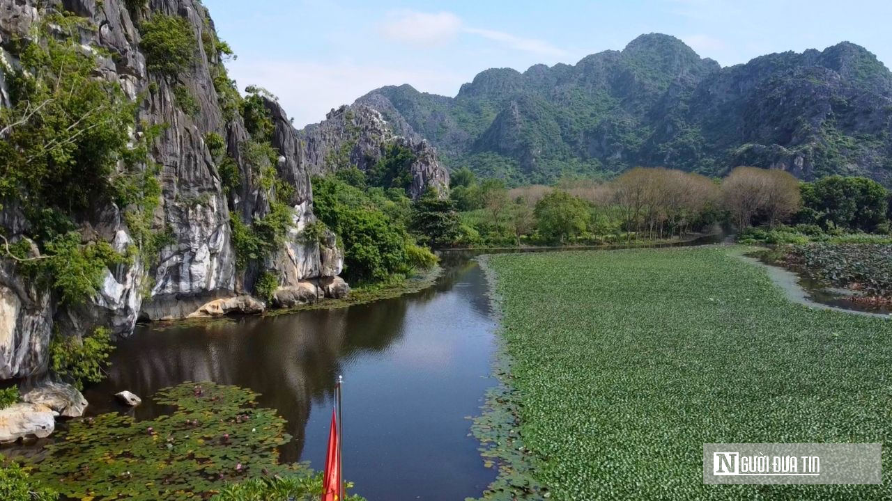 Núi đá trùng điệp, sông nước xanh mướt ở danh thắng Kim Sơn- Ảnh 10.
