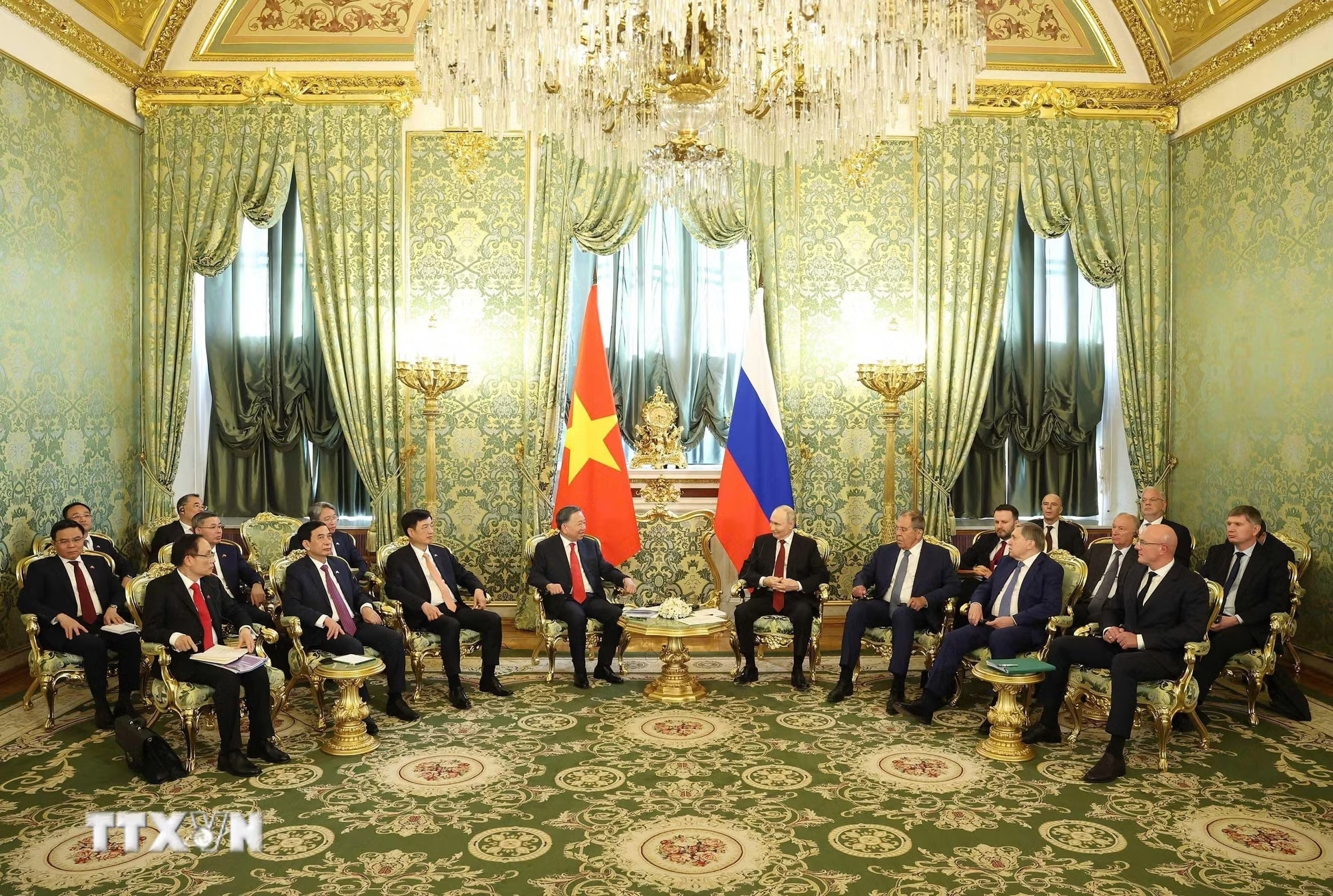 Tổng Bí thư, Chủ tịch nước Tô Lâm hội đàm với Tổng thống Nga Vladimir Putin- Ảnh 3.