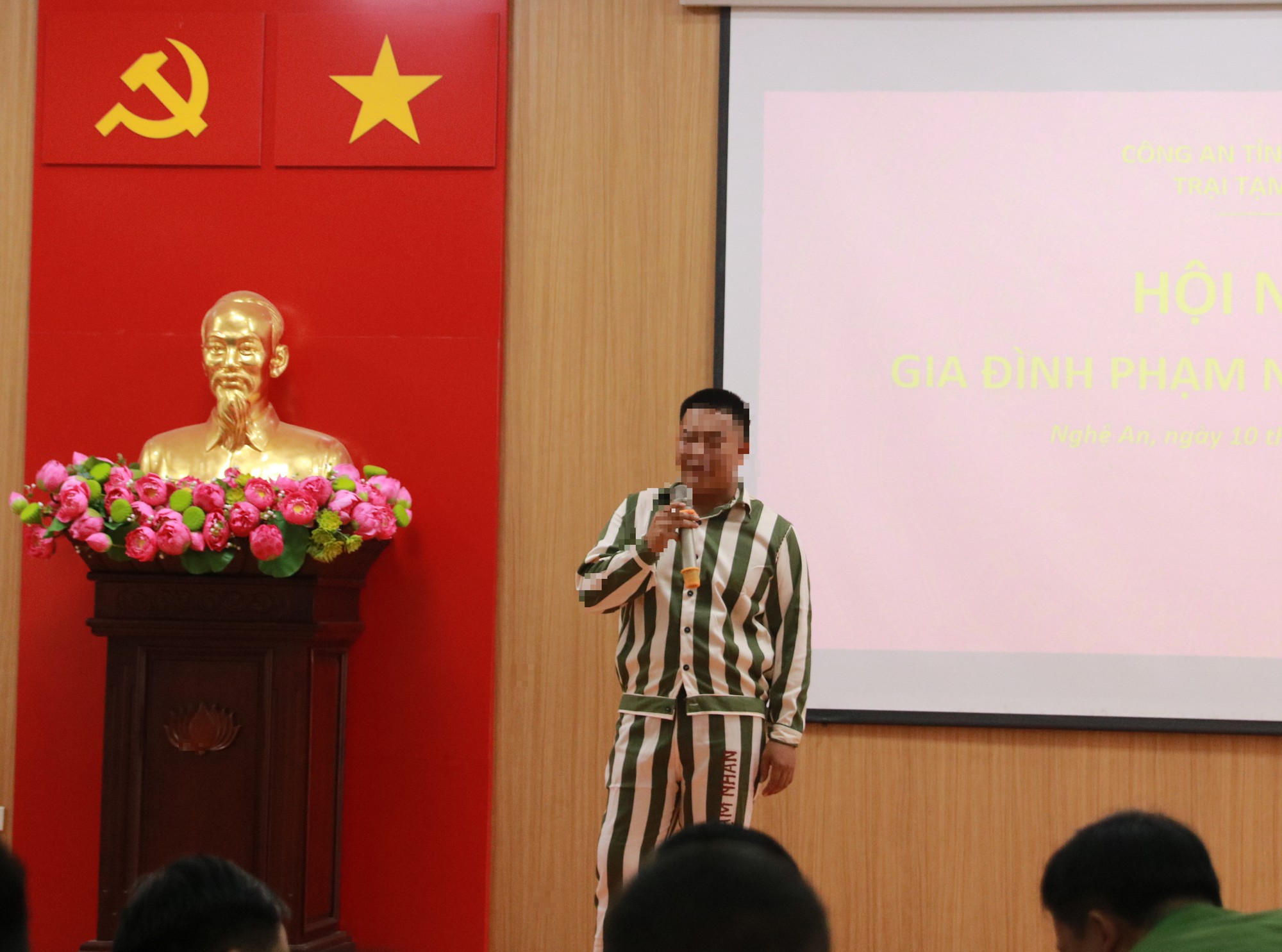 Món quà đặc biệt của nam phạm nhân gửi tặng mẹ và lời hứa hoàn lương xúc động- Ảnh 2.