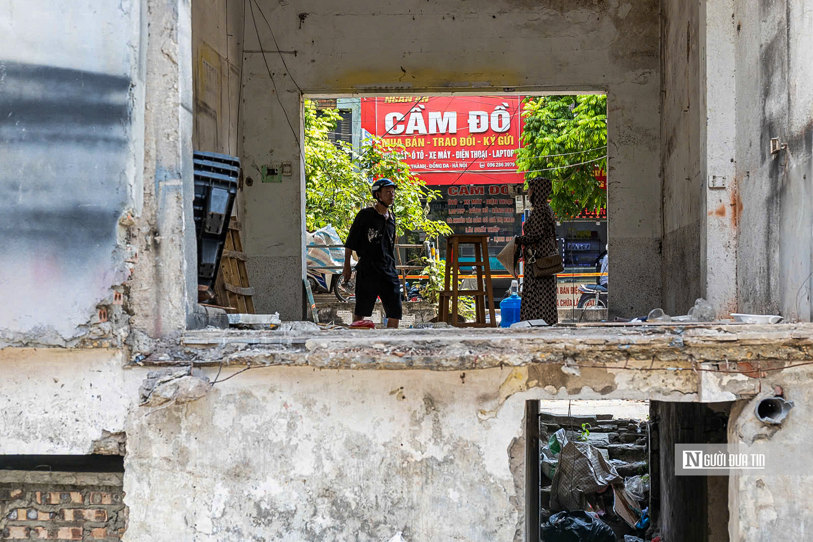 Hà Nội: Người dân dọn nhà bàn giao mặt bằng thực hiện dự án bãi đỗ xe Vành đai 1 - Ảnh 17.