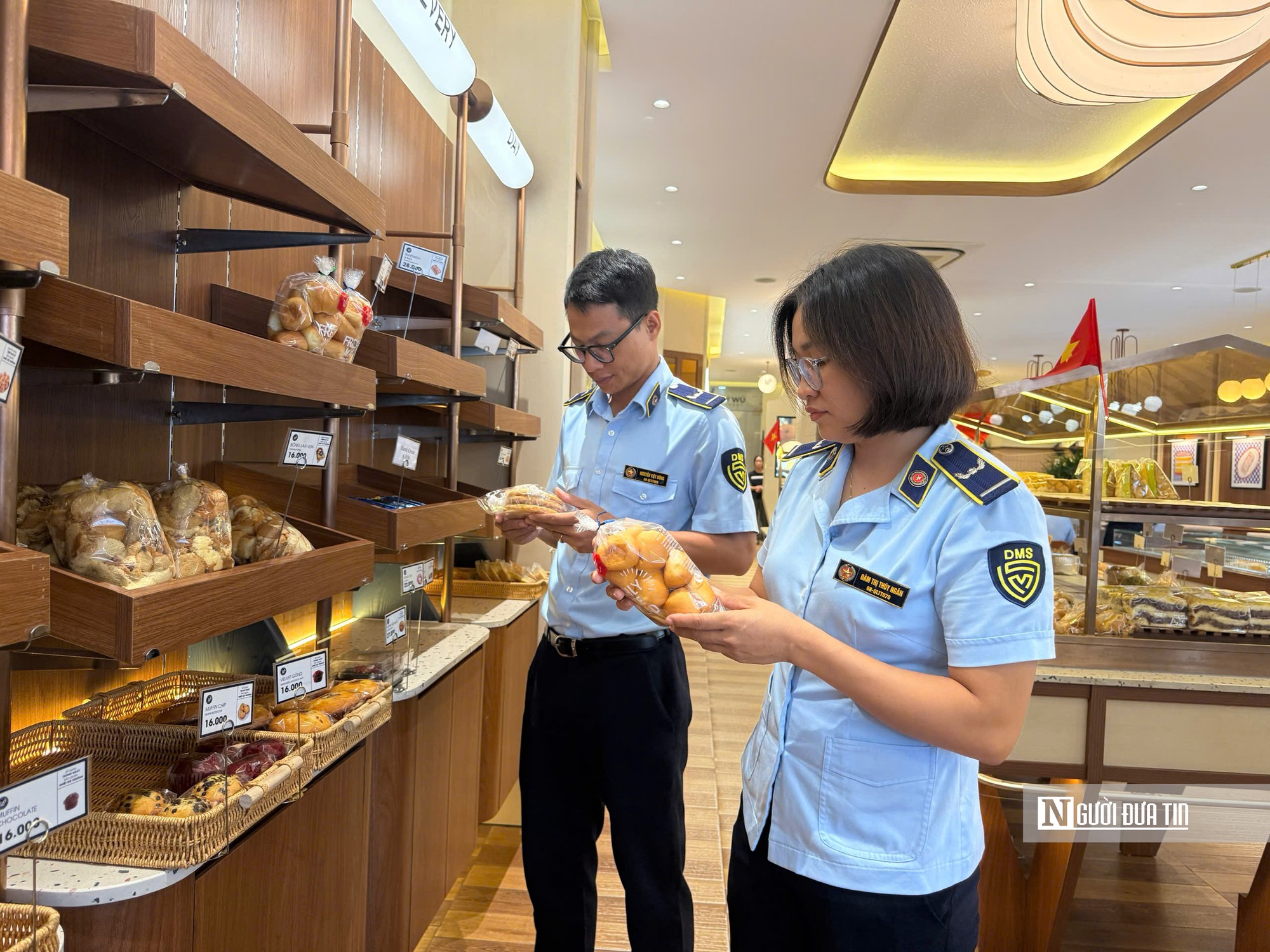B&aacute;nh Trung thu v&agrave;o m&ugrave;a, L&acirc;m Đồng tăng kiểm tra từ phố đến &ldquo;chợ mạng&rdquo;- Ảnh 7.