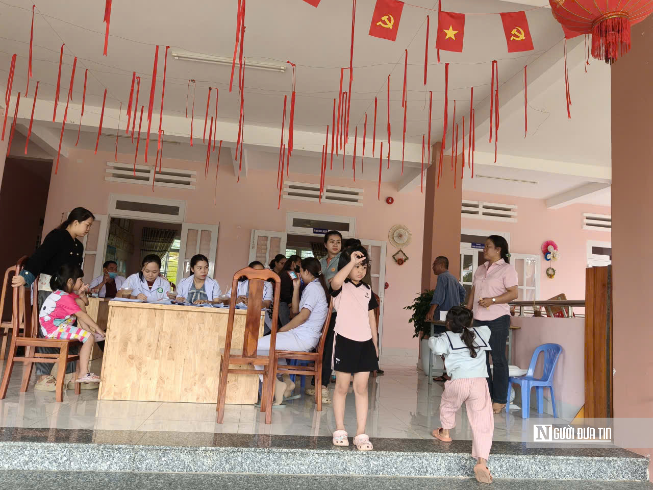 Khám sức khỏe miễn phí ở vùng sâu Lâm Đồng, không thể chỉ chờ dân đến trạm y tế - Ảnh 3.
