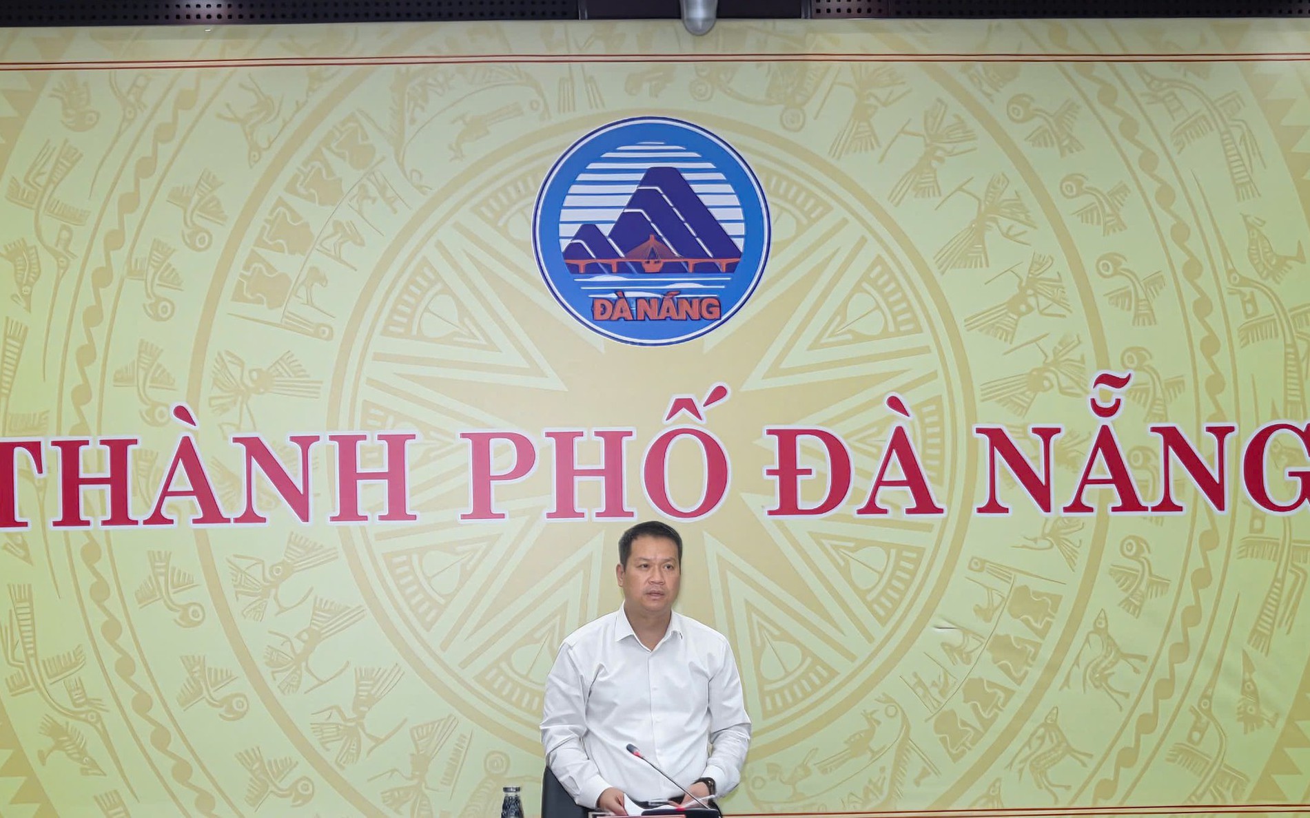 Chủ tịch Đà Nẵng: Vốn đầu tư công phải đến chỗ đang thiếu- Ảnh 4.