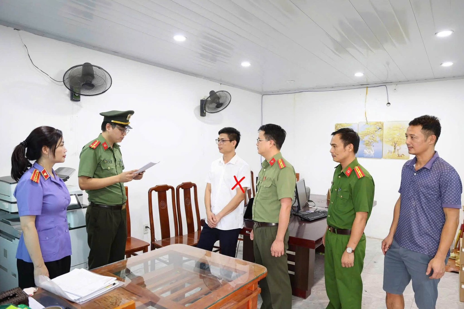 Làm giả hồ sơ mua nhà ở xã hội ở Phú Thọ, 4 đối tượng bị khởi tố - Ảnh 2.