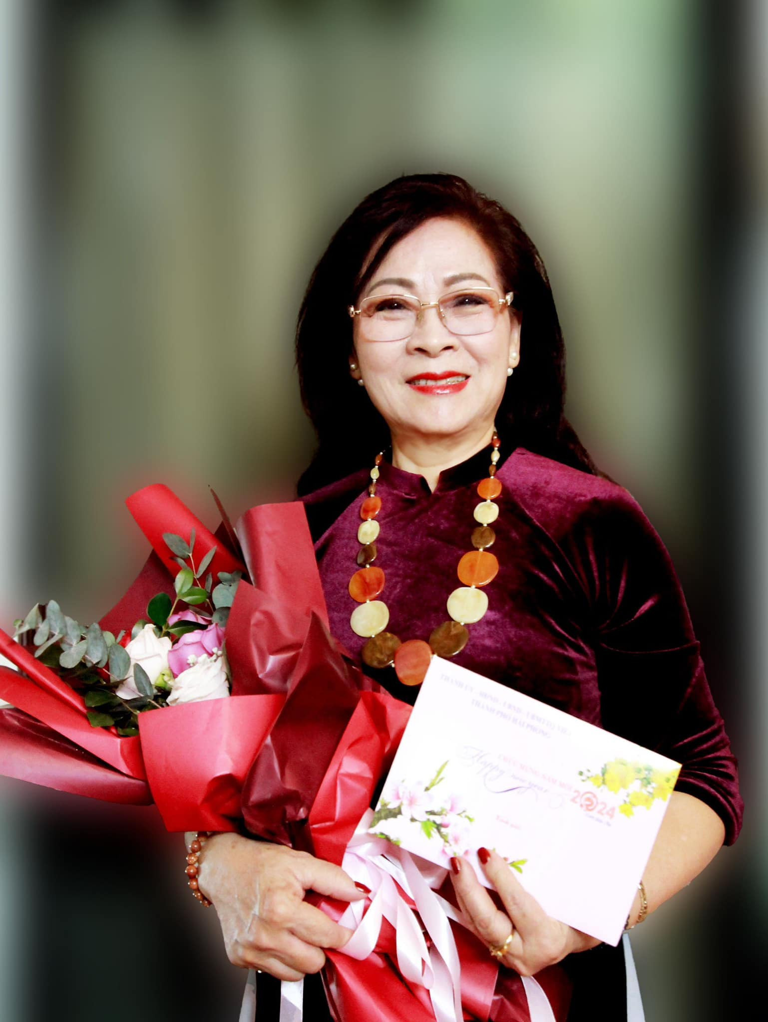 Nữ nghệ sĩ Việt từng hát nhạc phim Tây Du Ký, có chồng là nhạc sĩ, con gái là MC nổi tiếng - Ảnh 2.