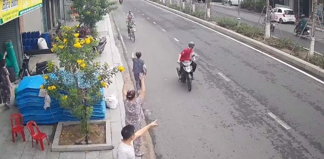 Bắt giữ nhóm người nghi cướp tiệm vàng ở Đắk Lắk - Ảnh 1.