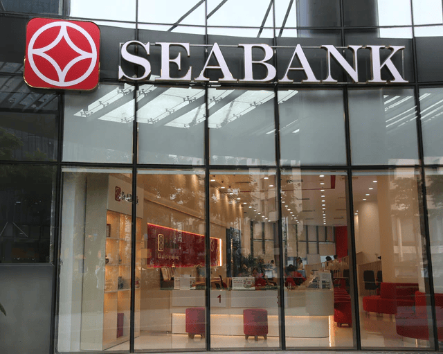 Phó Tổng giám đốc SeABank đăng ký bán hơn 56.000 cổ phiếu SSB - Ảnh 1.