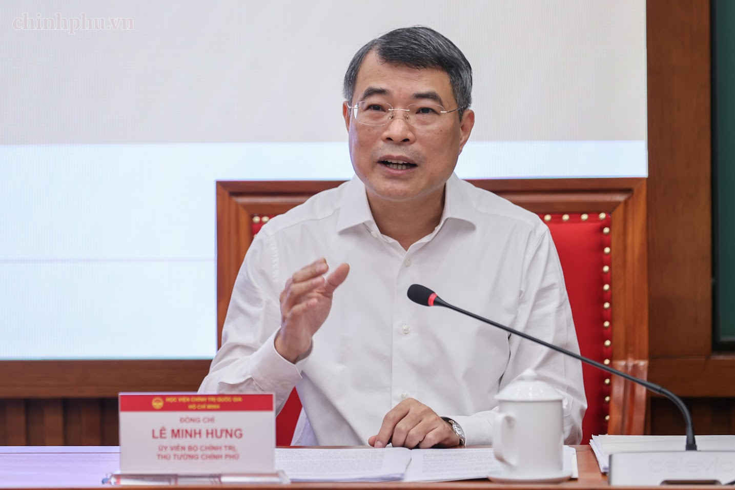 Thủ tướng Lê Minh Hưng trao đổi với các Ủy viên Trung ương Đảng về tăng trưởng 2 con số - Ảnh 1.