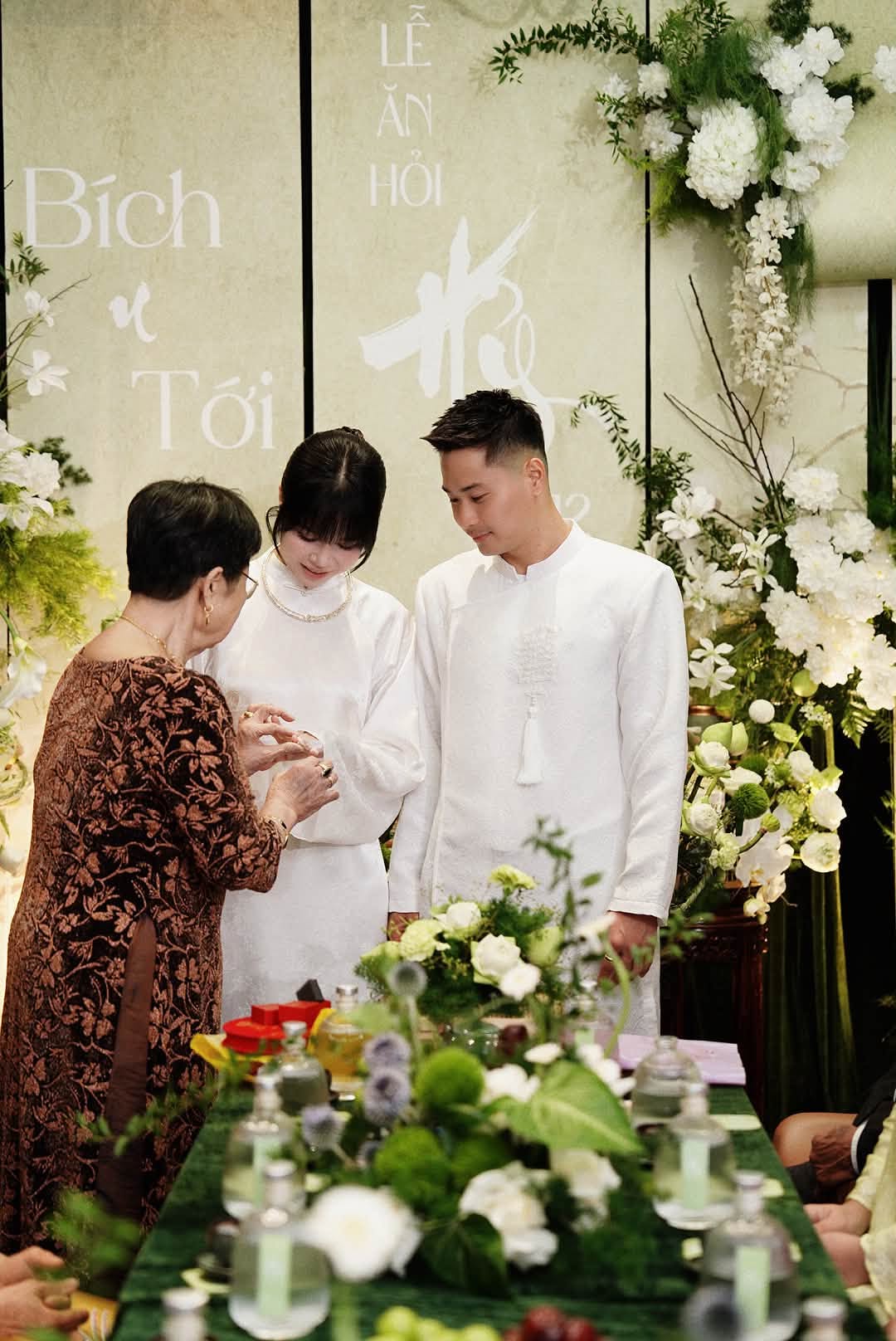Thêm một cựu cầu thủ U23 Việt Nam lập gia đình - Ảnh 4.
