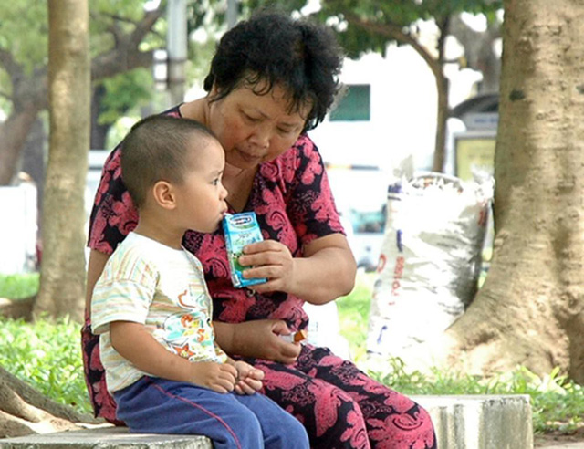 CÓ MỘT KHOẢNG TRỐNG - Ảnh 2.