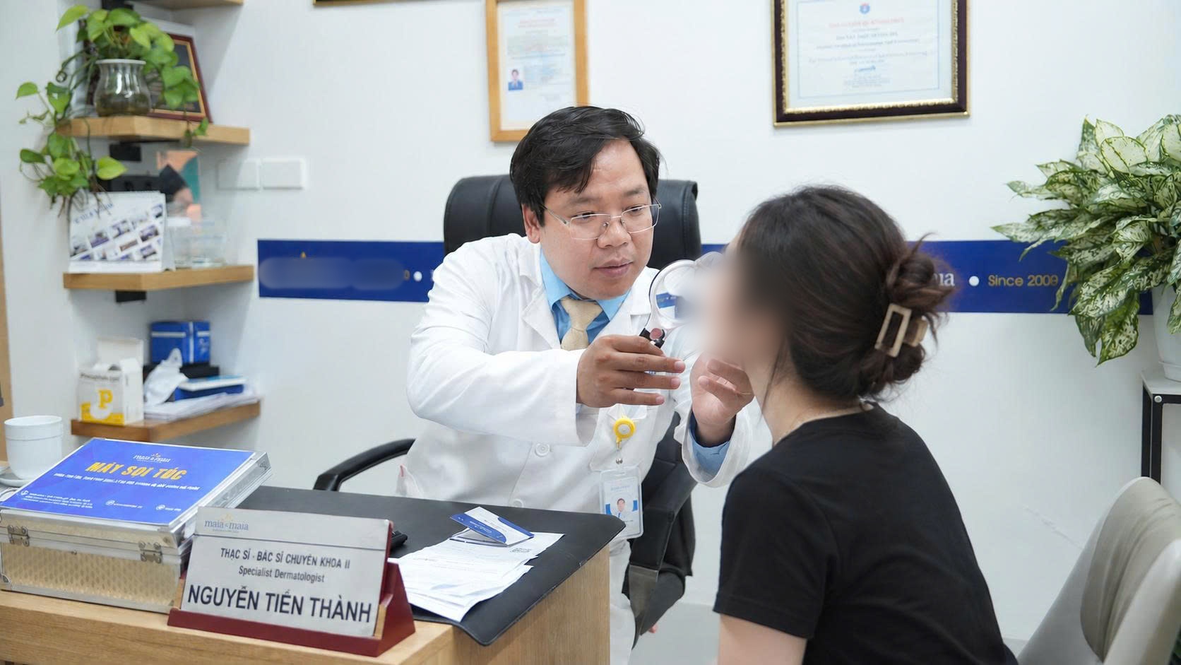 Làm đẹp cấp tốc mùa tựu trường, nhiều nữ sinh mặt sưng như ong đốt - Ảnh 2.