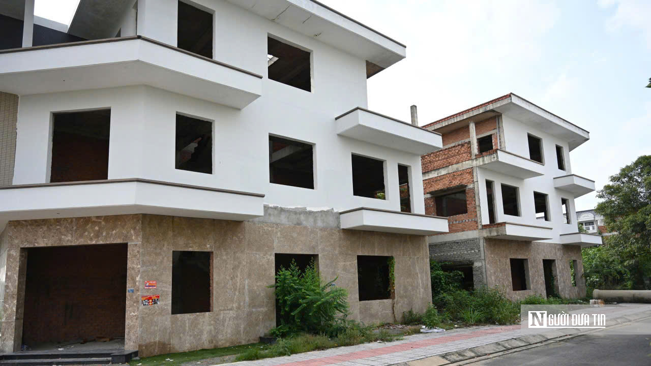 KDC Bửu Long: Nhà xây xong bỏ hoang, cỏ mọc um tùm- Ảnh 13.